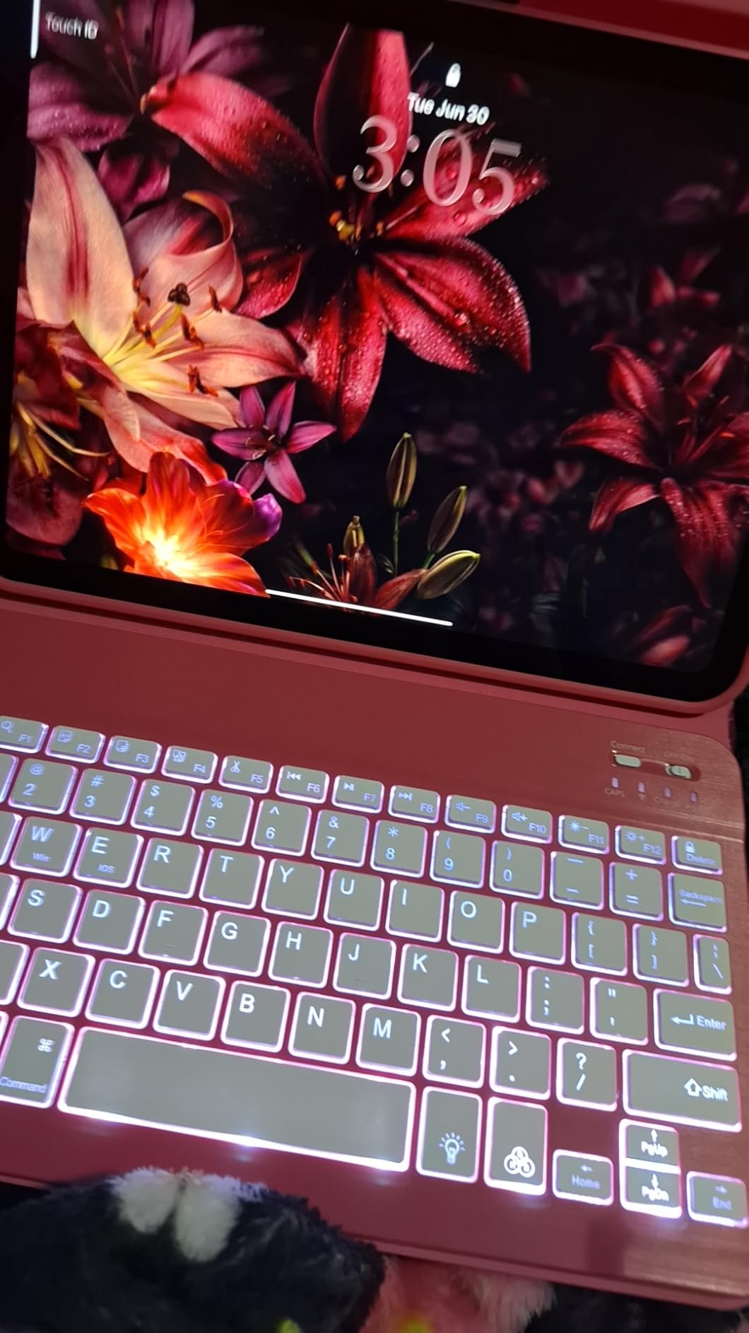 Apple iPad 11-inch: A16 chip, 11-inch Model, Liquid Retina Display, 128GB, Wi-Fi 6, 12MP Front/12MP Back Camera, Touch ID, All-Day Battery Life — Silver customer photo 1