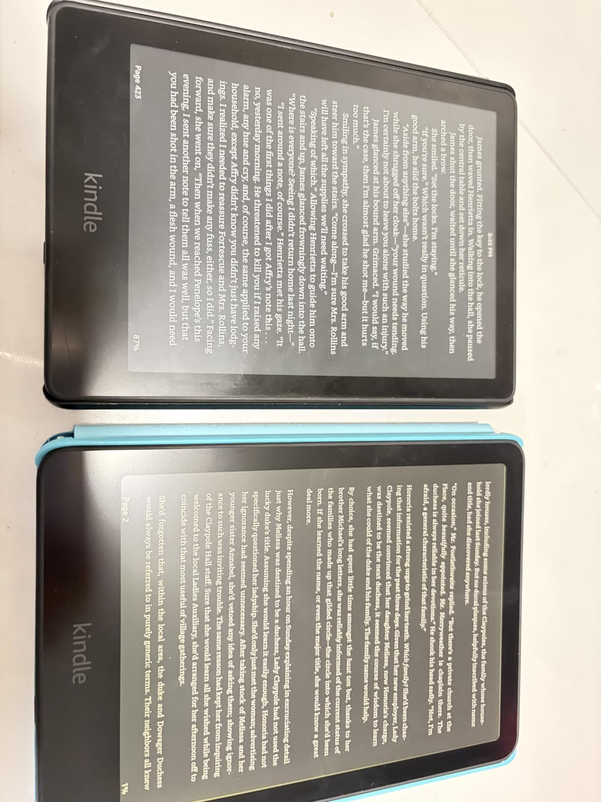 Amazon Kindle Colorsoft Kids 16 GB (newest model) – Lightweight, compact, and designed for reading—no apps, videos, or games. – with cover, Starlight Reading customer photo 2