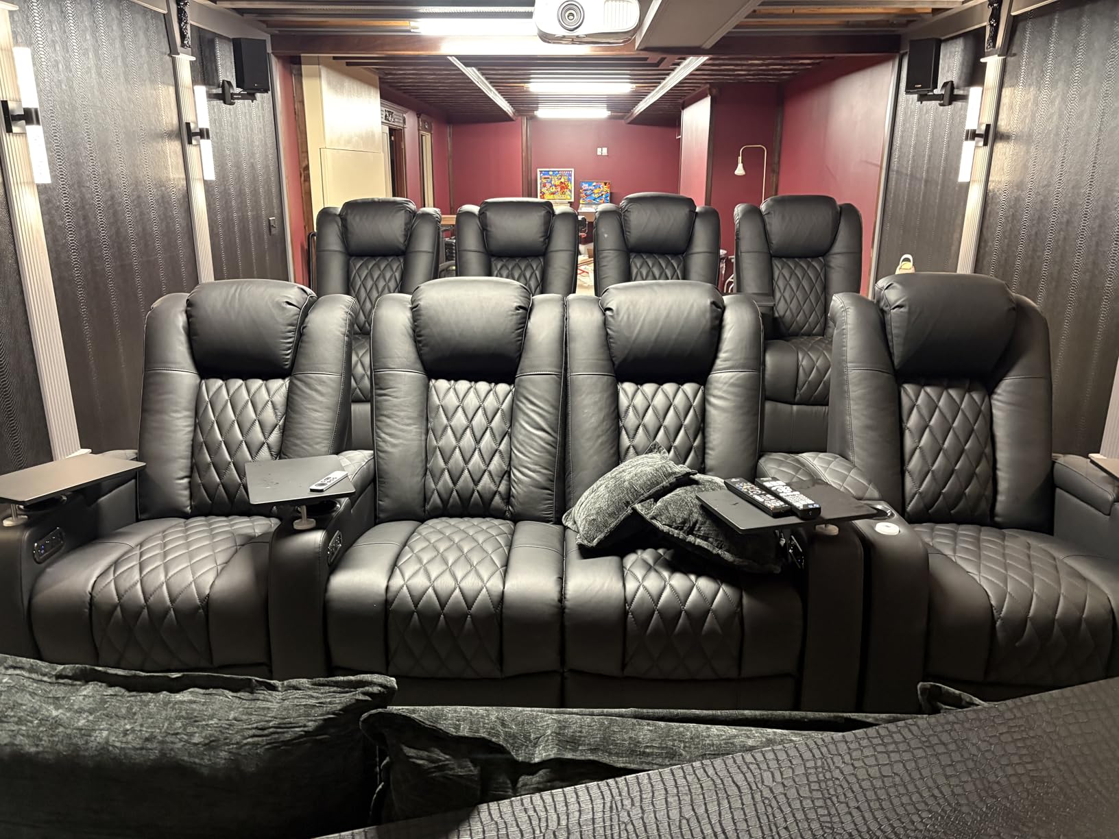 comfiroom Top-Grain Leather Home Theater Seating, Dual-Motor Power Recliner customer photo 2