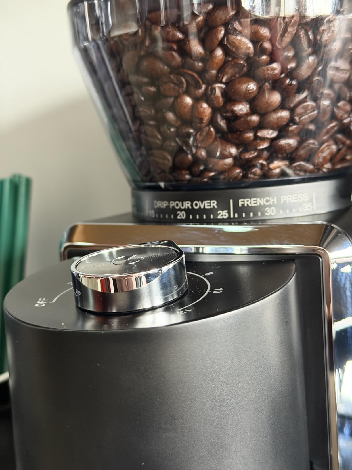 KIDISLE Conical Burr Coffee Grinder, Electric Coffee Bean Grinder for Precise Grinding, 35 Settings, 2–12 Cup Selector, Anti-Static Design for Home Use, Black customer photo 1