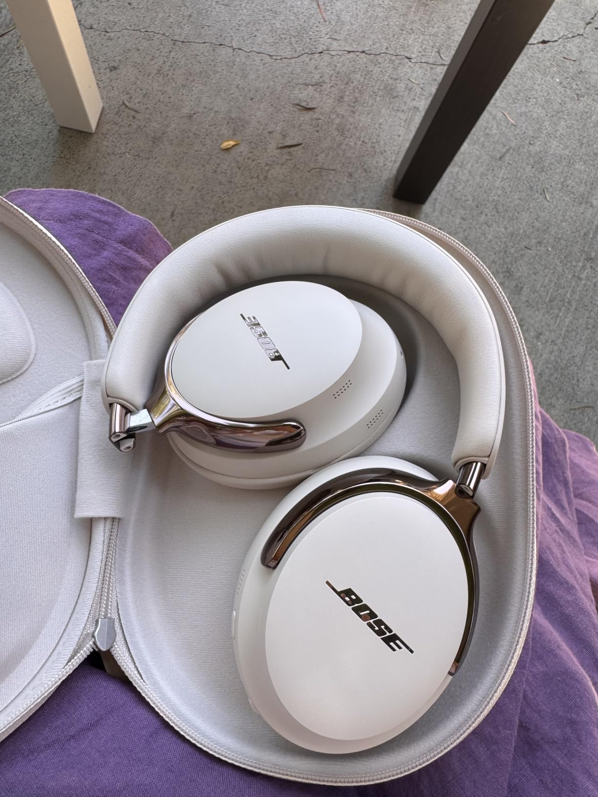 Bose QuietComfort Ultra Bluetooth Headphones (2nd Gen), Wireless Headphones with Spatial Audio, Over Ear Noise Cancelling with Mic, Up to 30 Hours of Play time, Black customer photo 2