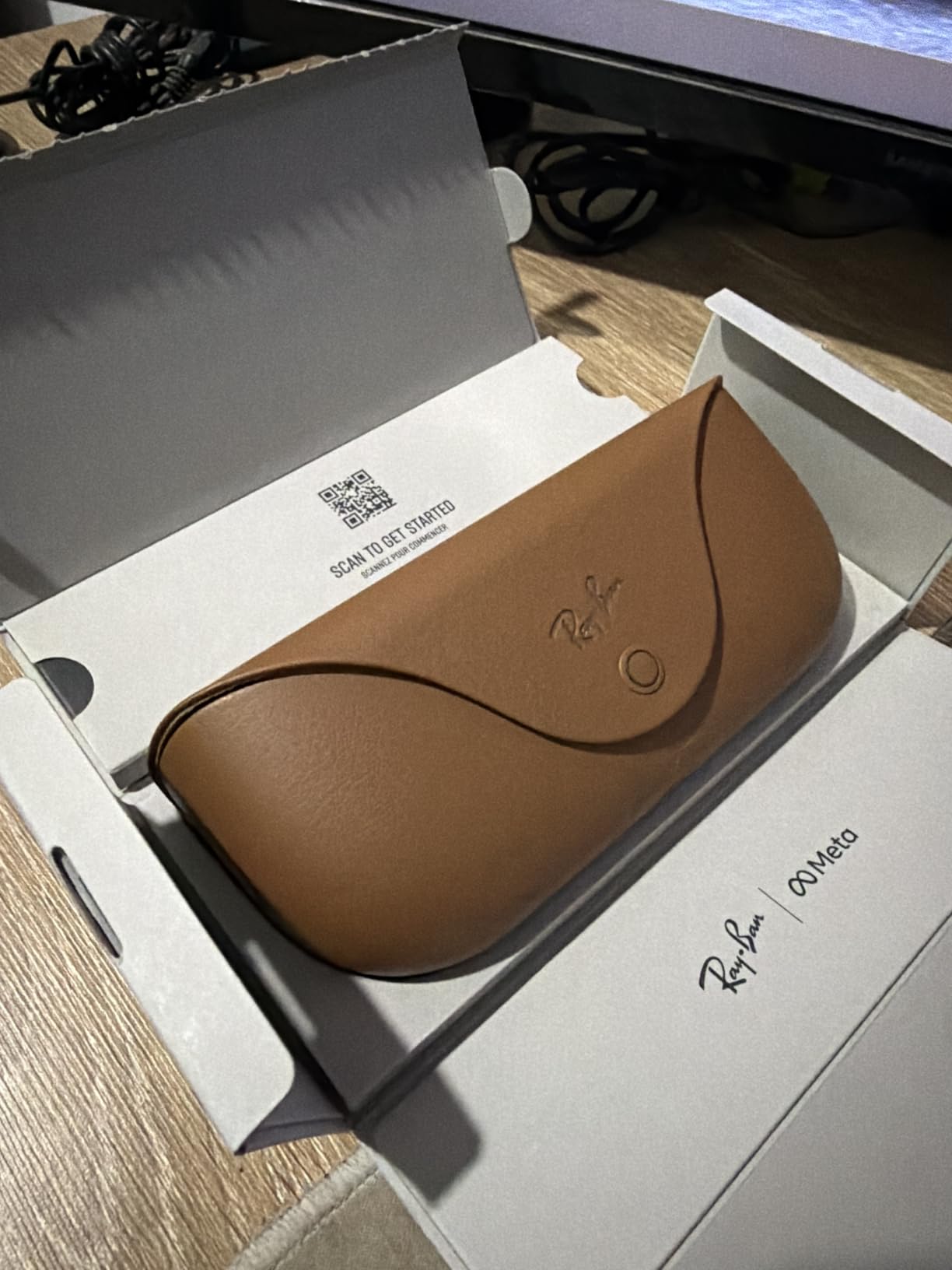 Meta Ray-Ban (Gen 2) Wayfarer Smart AI Glasses, Matte Black, Clear Lenses customer photo 1