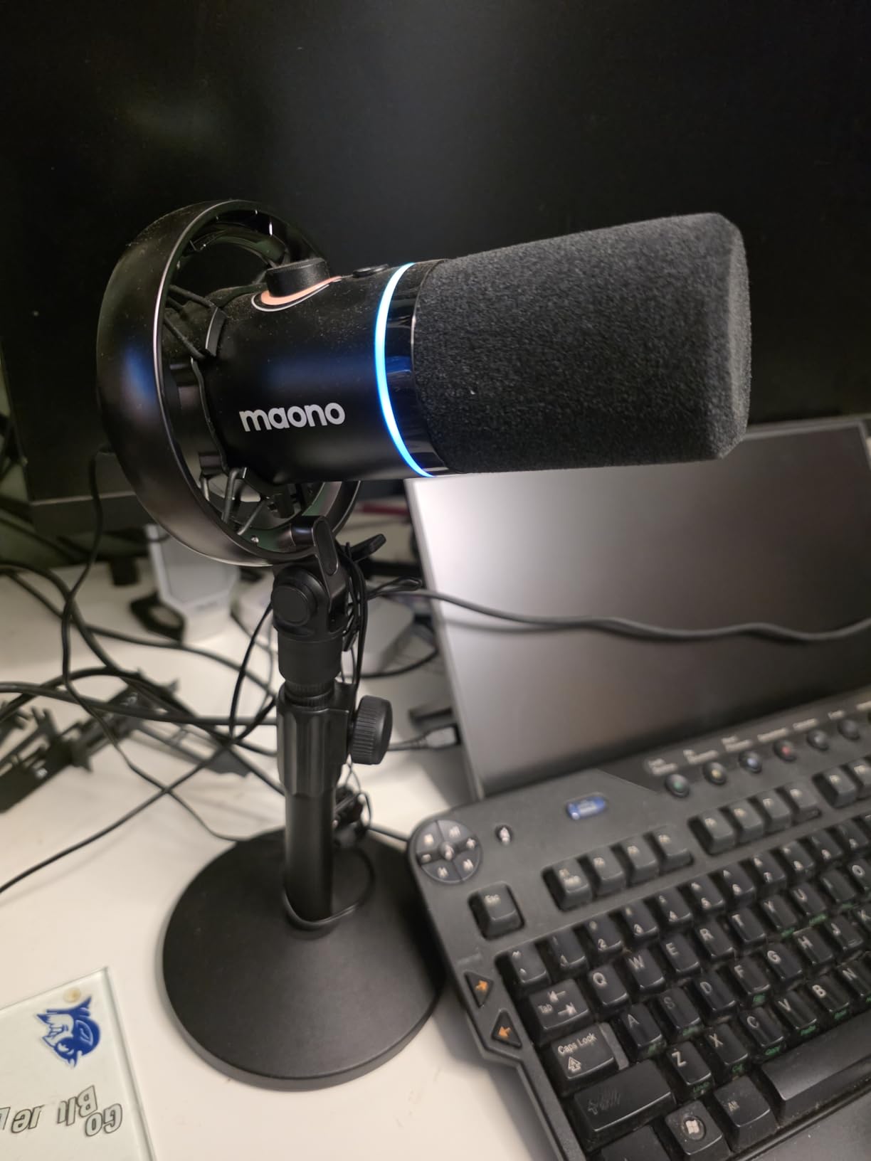 MAONO PD200W Hybrid Wireless Podcast Equipment Bundle for 2 customer photo 1