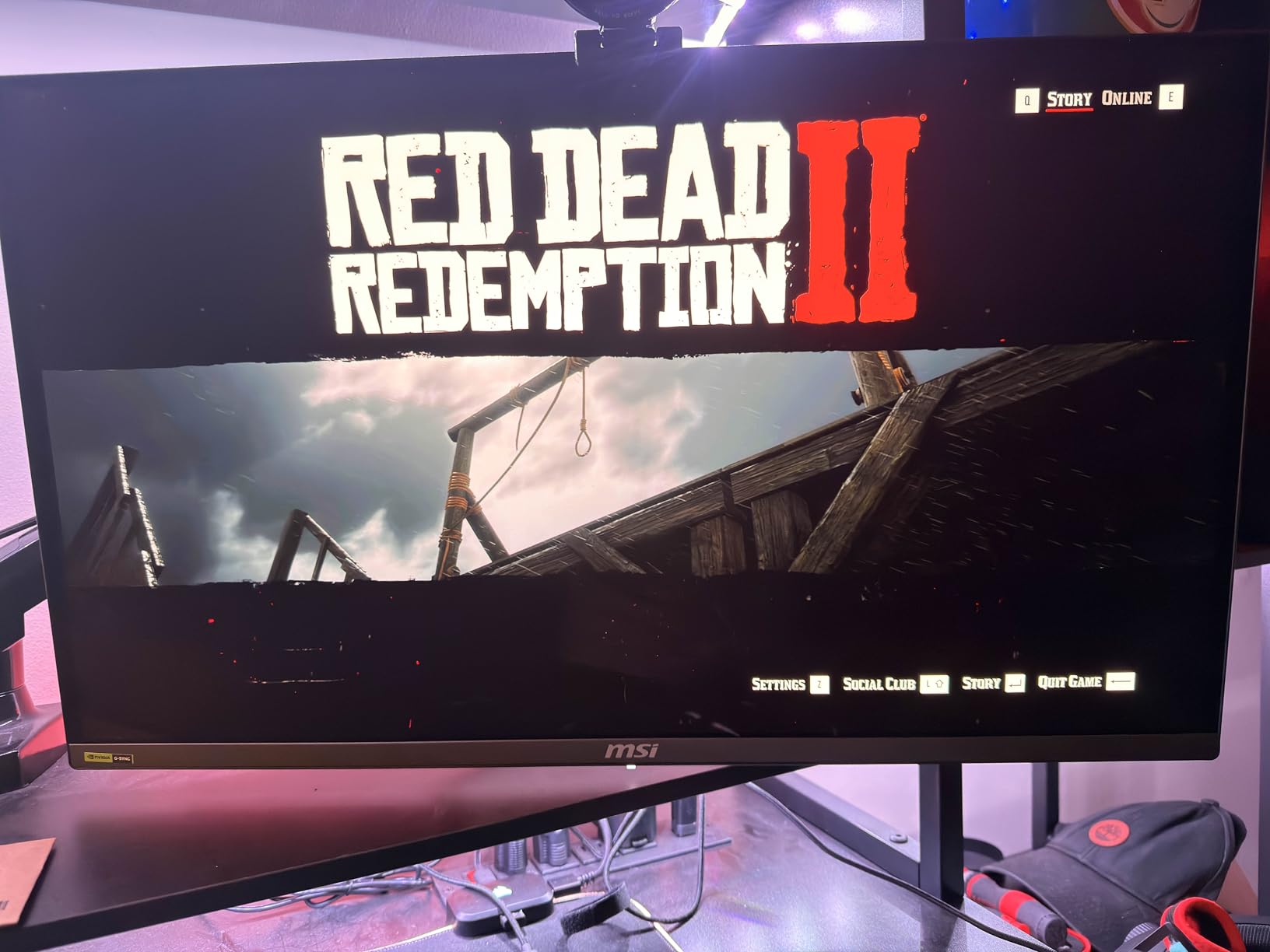 msi MAG 272UP QD-OLED X24 27-Inch 4K UHD Gaming Monitor, 3840 x 2160, Quantum Dot OLED Panel, 240Hz, 0.03ms, DisplayHDR True Black 400, AMD FreeSync™ Premium Pro, USB C (15W PD), Frame-Less, Black customer photo 2