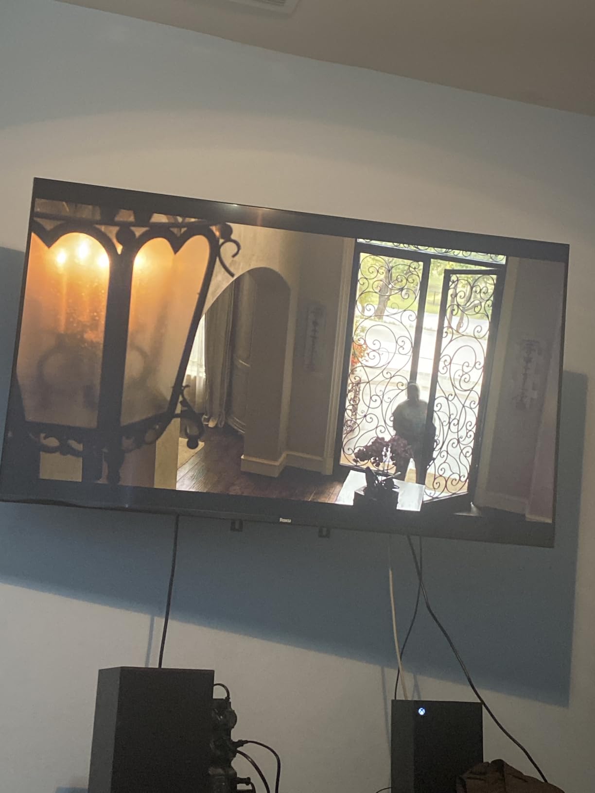 Roku 55-Inch Select Series Smart TV 2026-4K QLED TV - Roku TV customer photo 1