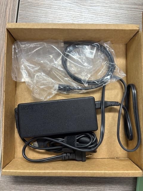 Lenovo ThinkPad Thunderbolt 5 Smart Dock 7500, 120Gbps Data Transfer, 180W Power Delivery, Multiple Display Support, 2.5Gbps Ethernet, Black customer photo 1
