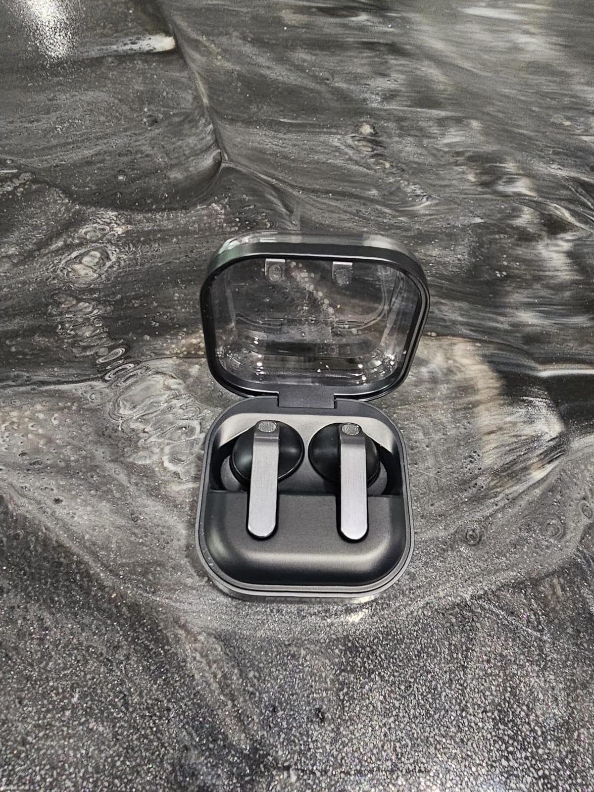 Samsung Galaxy Buds 4 Pro (2026) AI True Wireless Bluetooth Earbuds, Black customer photo 1