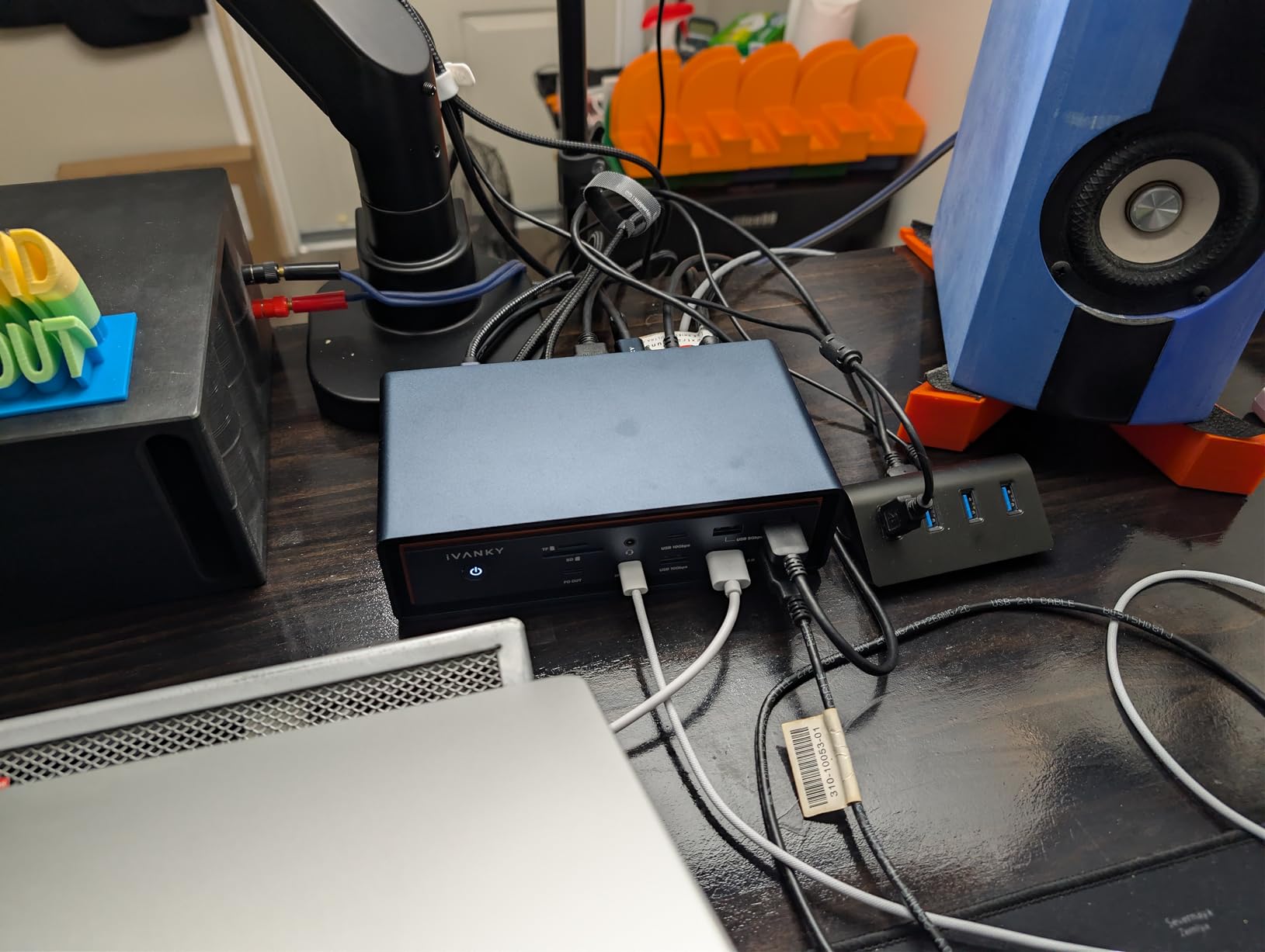 iVANKY 26-in-1 FusionDock Ultra Compatible with Thunderbolt 5, 10GbE Dock customer photo 1
