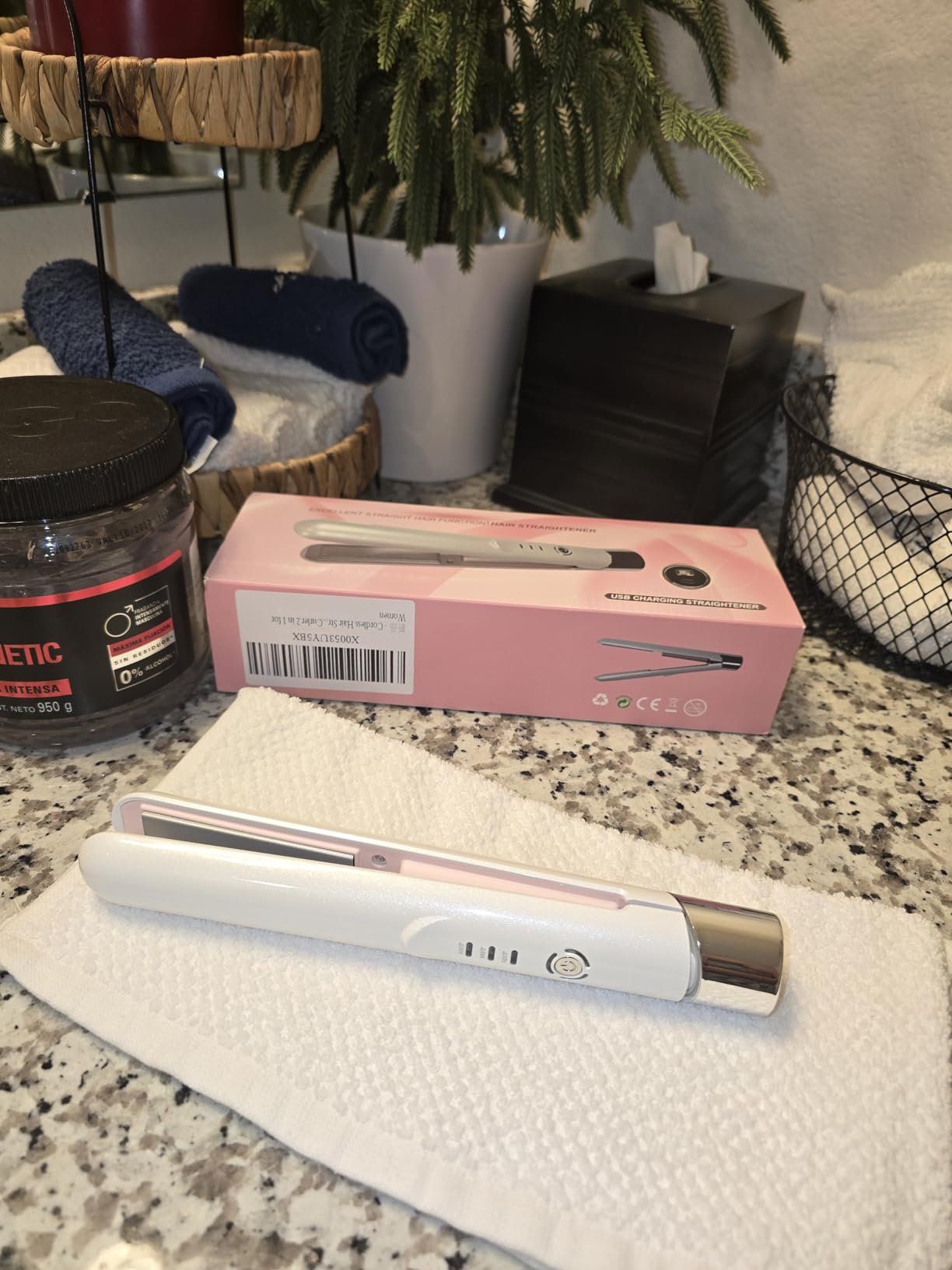 Cordless Hair Straightener Brush for Travel Portable Hair Straightener Comb with Negative Ion Mini hot Brush for Women, on-The-go Rechargeable with LED Display Anti-Scald Protection customer photo 2
