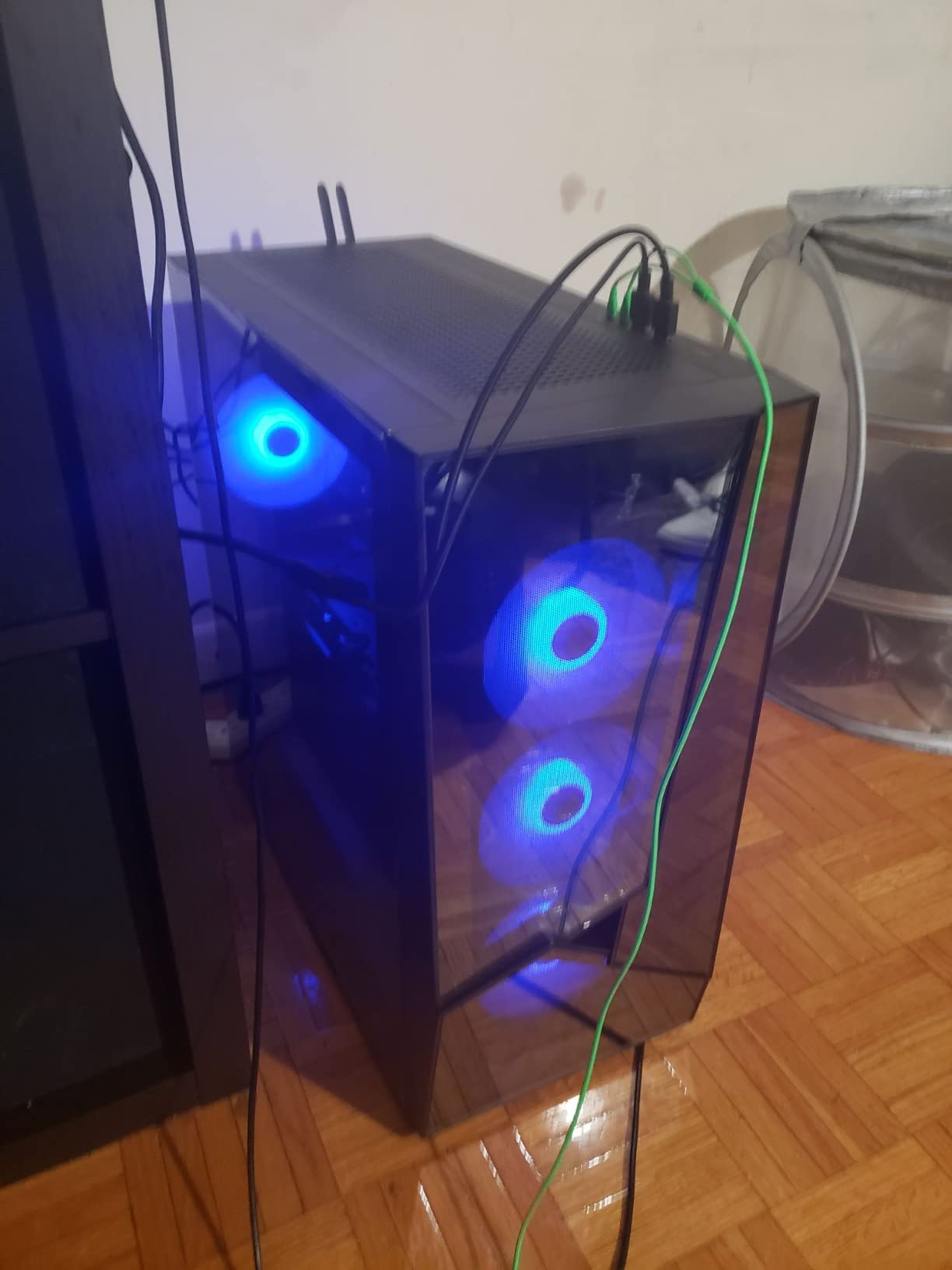 iBUYPOWER Element SE Gaming PC Desktop Computer AMD Ryzen 5 8400F CPU, NVIDIA GeForce RTX 3050 6GB GPU, 16GB DDR5 RAM, 1TB NVMe SSD, Windows 11 Home, Gamer Keyboard and Mouse - ESA5N3501 customer photo 1