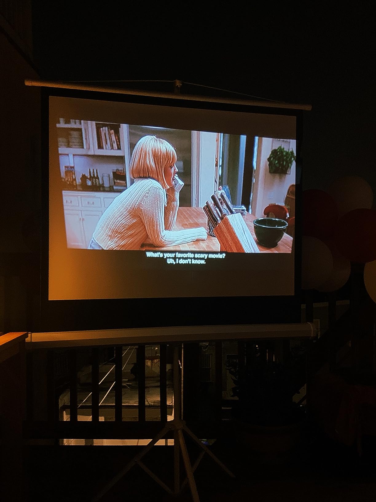 Pyle Projector Screen with Stand - 100-Inch Floor Standing Portable Fold-Out Rollup Matte for Projection, Includes Tripod, Great for Indoor/Outdoor Presentation, Quick Assembly customer photo 2