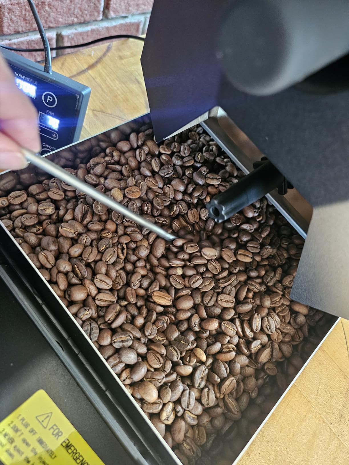 200g Electric Home Coffee Roaster, 9 Preset Automatic & Manual Modes, Turbo Rotating Stirring for Even Roasting, Smoke Filter & Pipe for Dual Exhaust, Independent Cooling Tray customer photo 2