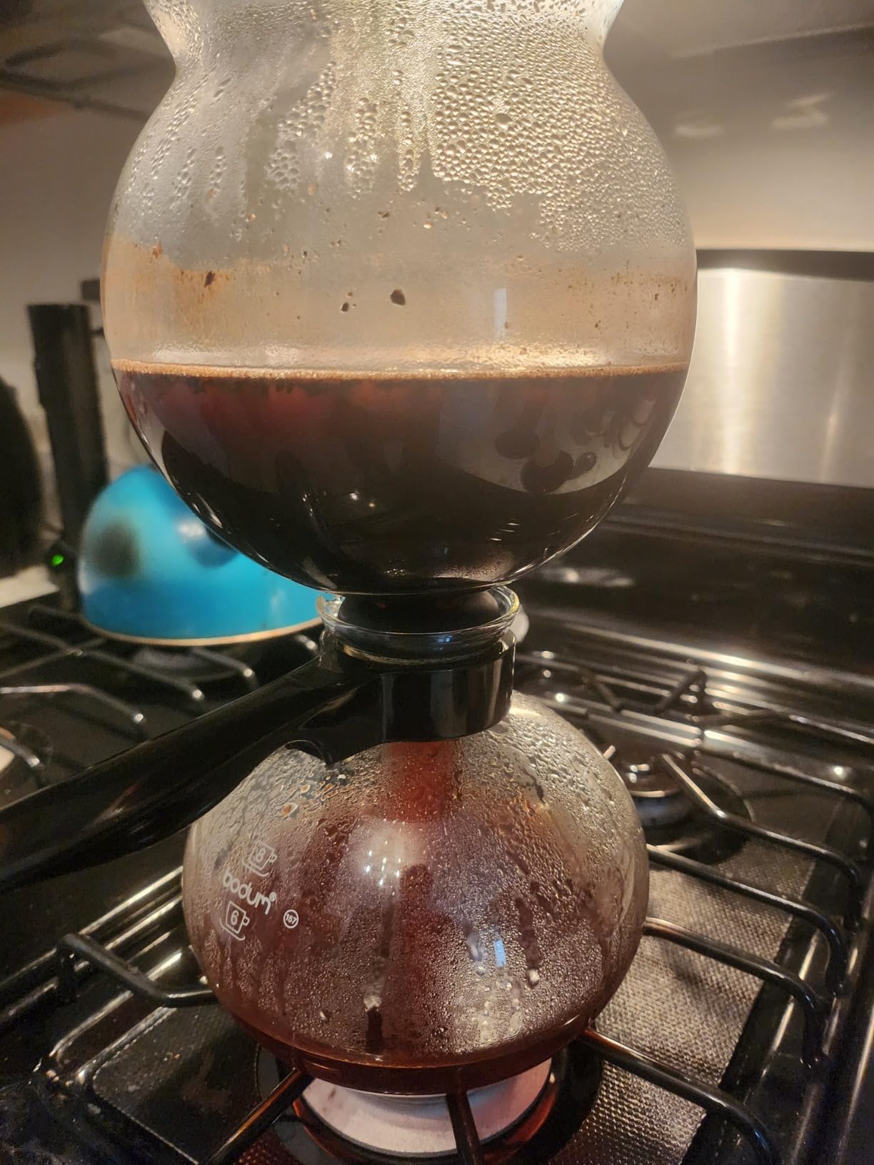Bodum 34 oz Pebo Vacuum Coffee Maker, High Heat Borosilicate Glass, Black customer photo 2