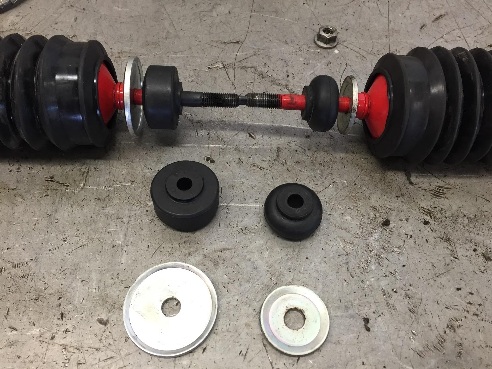 KYB 565104 MonoMax Gas Shock, Red customer photo 1