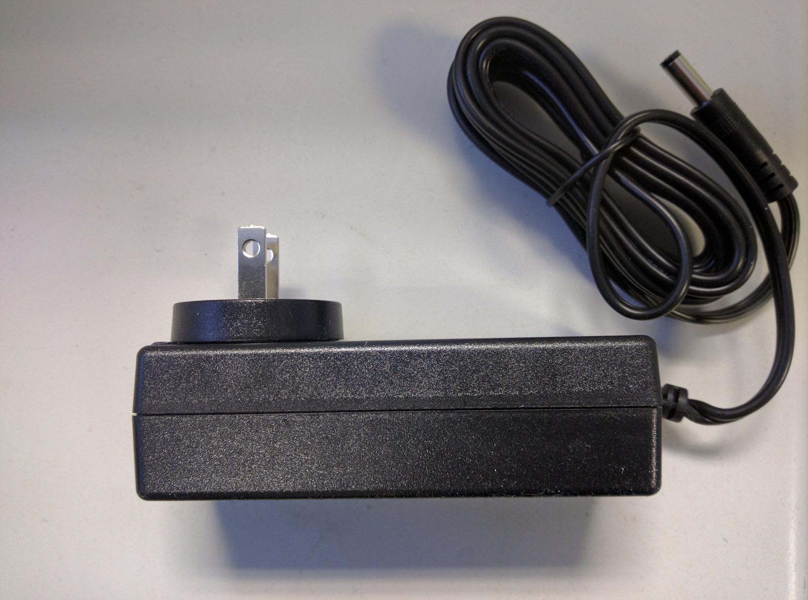 Celestron 2 Amp AC Power Adapter for Computerized Telescopes customer photo 2