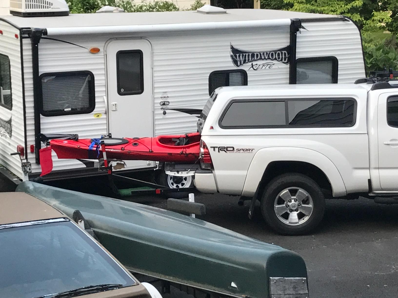 Lund 601021 Hitch Mounted Truck Bed Extender, Black customer photo 2