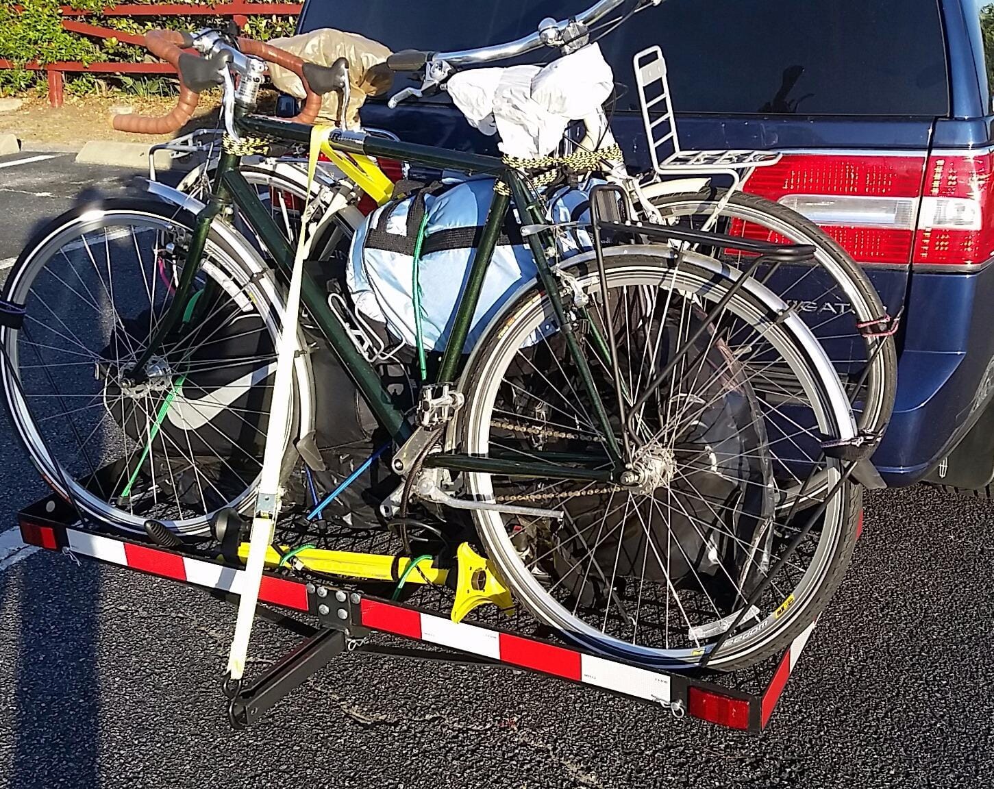 Tow Tuff Hitch Cargo Carrier with Bike Rack, 500 lb Capacity, Black customer photo 2