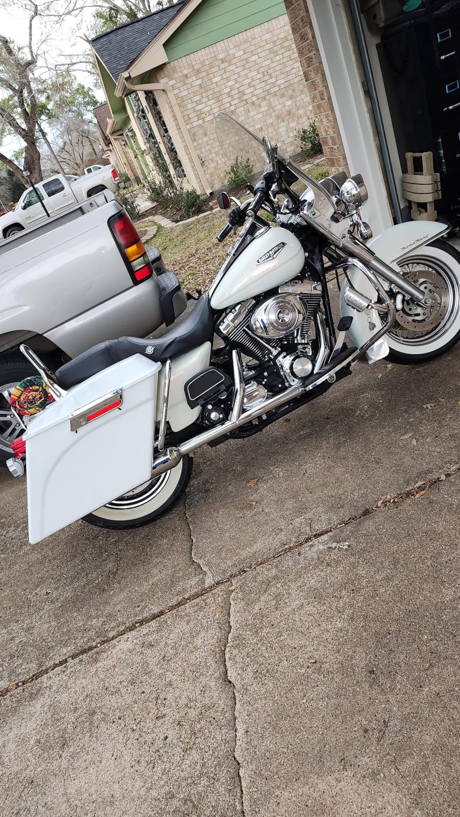 XFMT Motorcycle Stretched Saddlebags Vivid Black 5