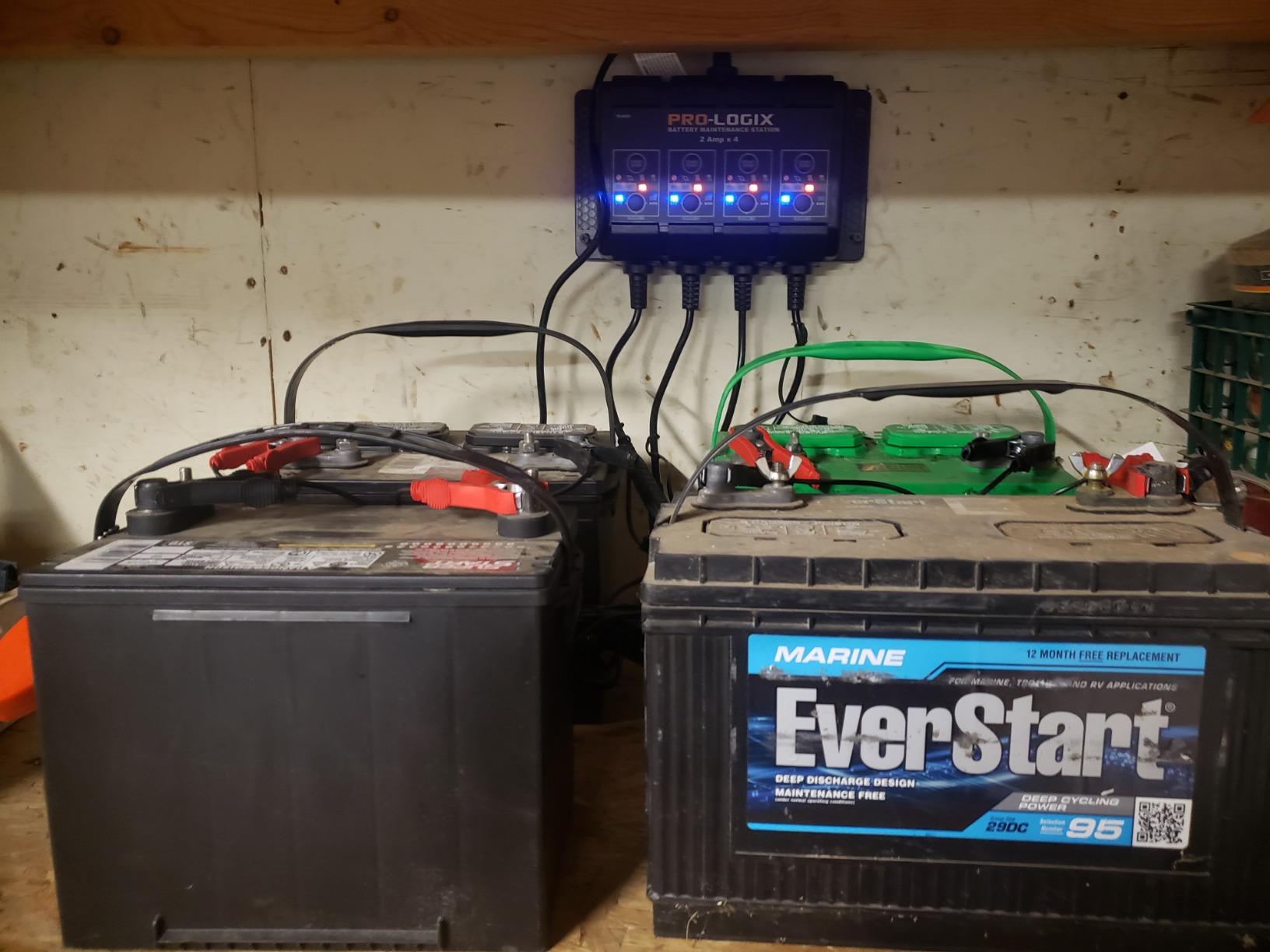 Clore Automotive PL4020, Pro-Logix 4-Bank, 8-Amp (2-Amp Per Bank) Fully Automatic Smart Charger, 12V Battery Charger, Battery Maintainer, Desulfator with Temperature Compensation, Black customer photo 2