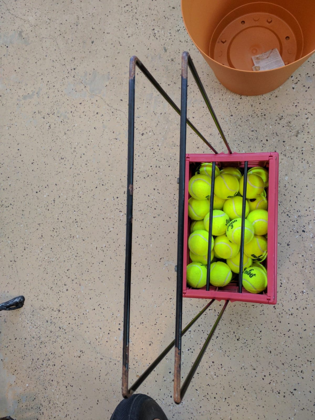 Tourna Ballport Deluxe Tennis Ball Hopper with Wheels customer photo 2