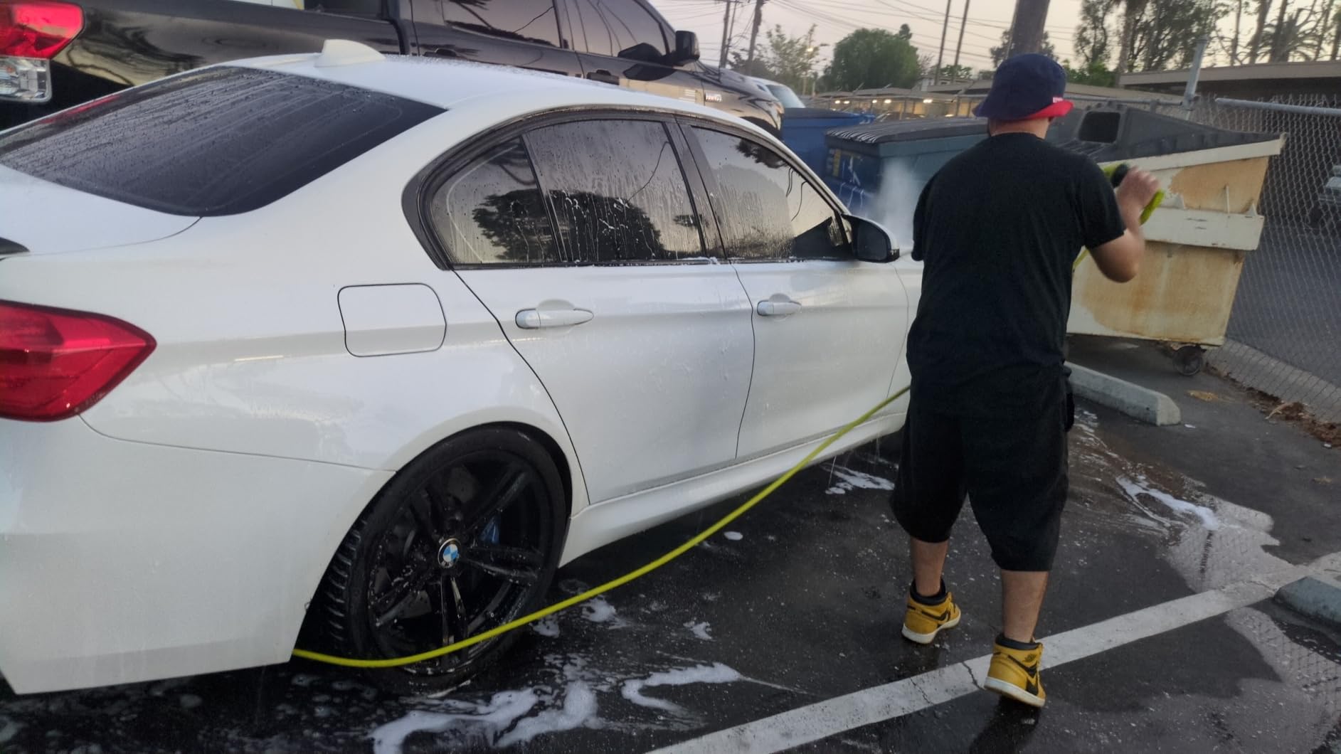 Chemical Guys, Mr. Pink Car Wash Soap, Foam Cannon & Bucket Wash, 64 oz customer photo 2