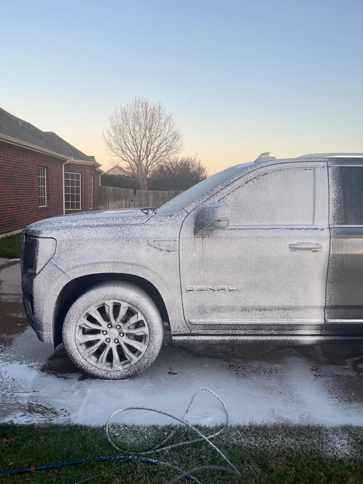 P&S Professional Detail Products Pearl Auto Shampoo – High-Foaming, pH-Balanced Car Wash Soap, Biodegradable, Safe for All Finishes, Lemon Scent, Foam Cannon & Bucket Wash - 1 Gallon customer photo 2