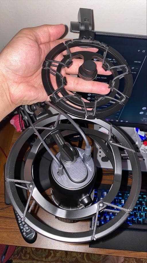 Logitech G Blue Radius III Custom Shockmount for Yeti and Yeti Pro USB Microphones customer photo 2
