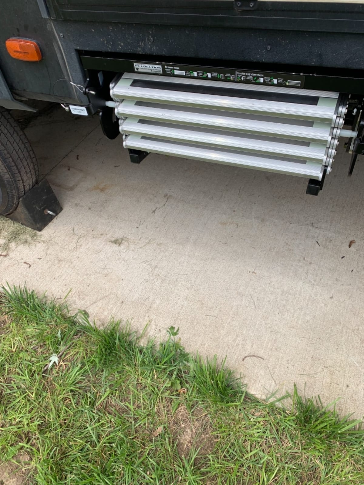 GLOWSTEP Revolution-4 Step 22.25IN customer photo 2
