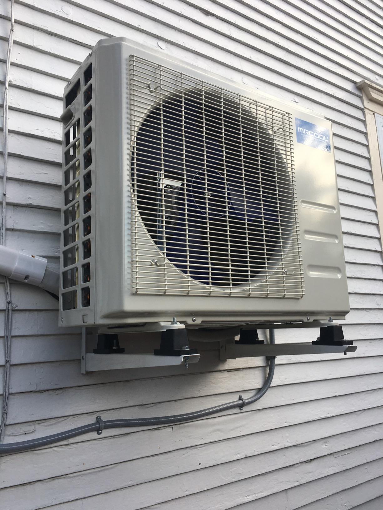 MRCOOL 24000 BTU 230V Ductless Inverter Mini Split Air Conditioner & Heat Pump System, Advantage Series - Wall-Mounted AC Unit w/Heating and Cooling for Home, Office & Commercial Space customer photo 1