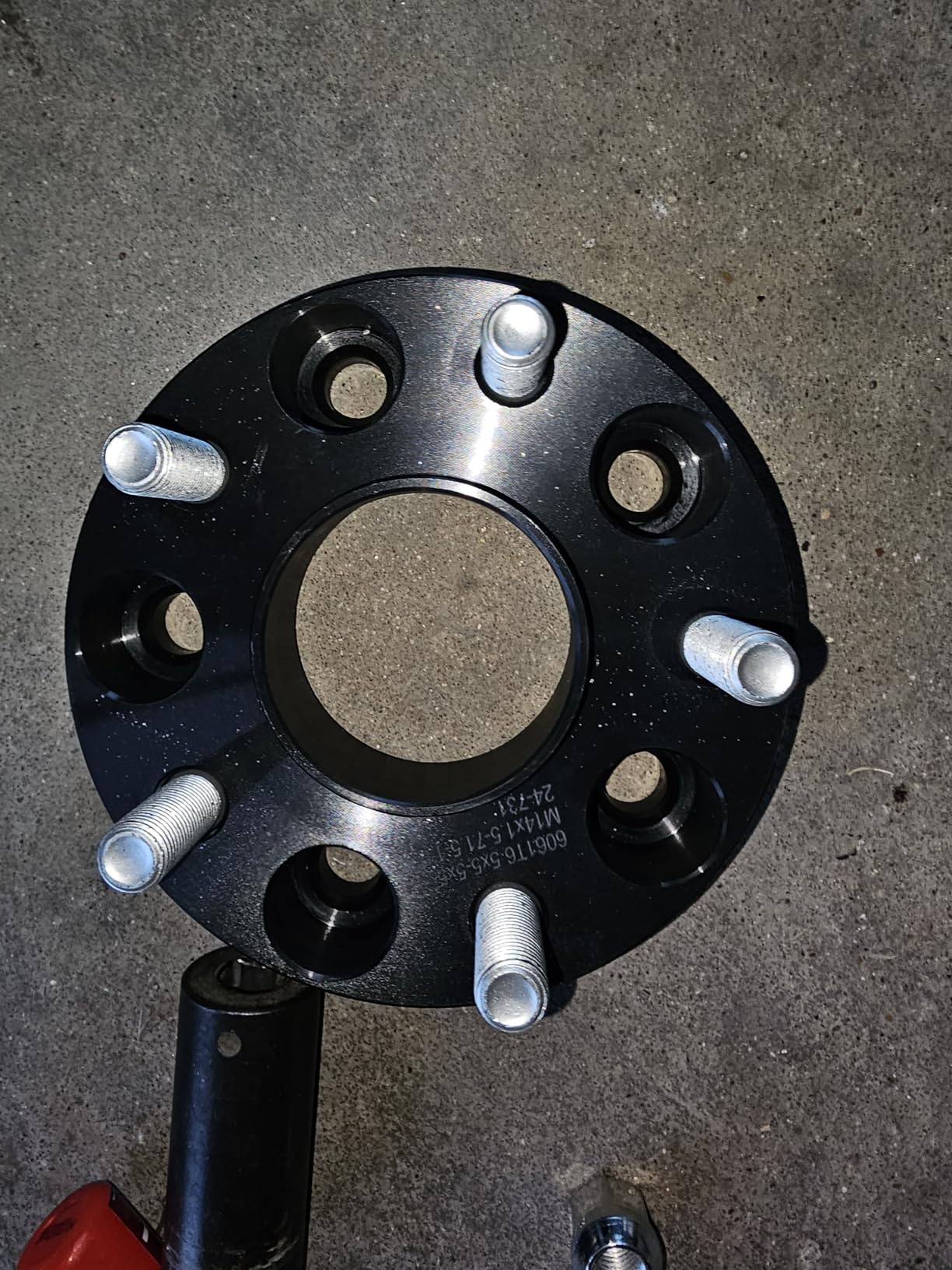 FLYCLE 1.5 inch 5x5 Hubcentric Wheel Spacers for 2018-2026 Wrangler JL/JLU, 2019-2026 Gladiator JT, 5x127mm Forged Wheel Spacer with 14x1.5 Studs & 71.5mm for 2011-2026 Grand Cherokee WK2 Durango customer photo 1
