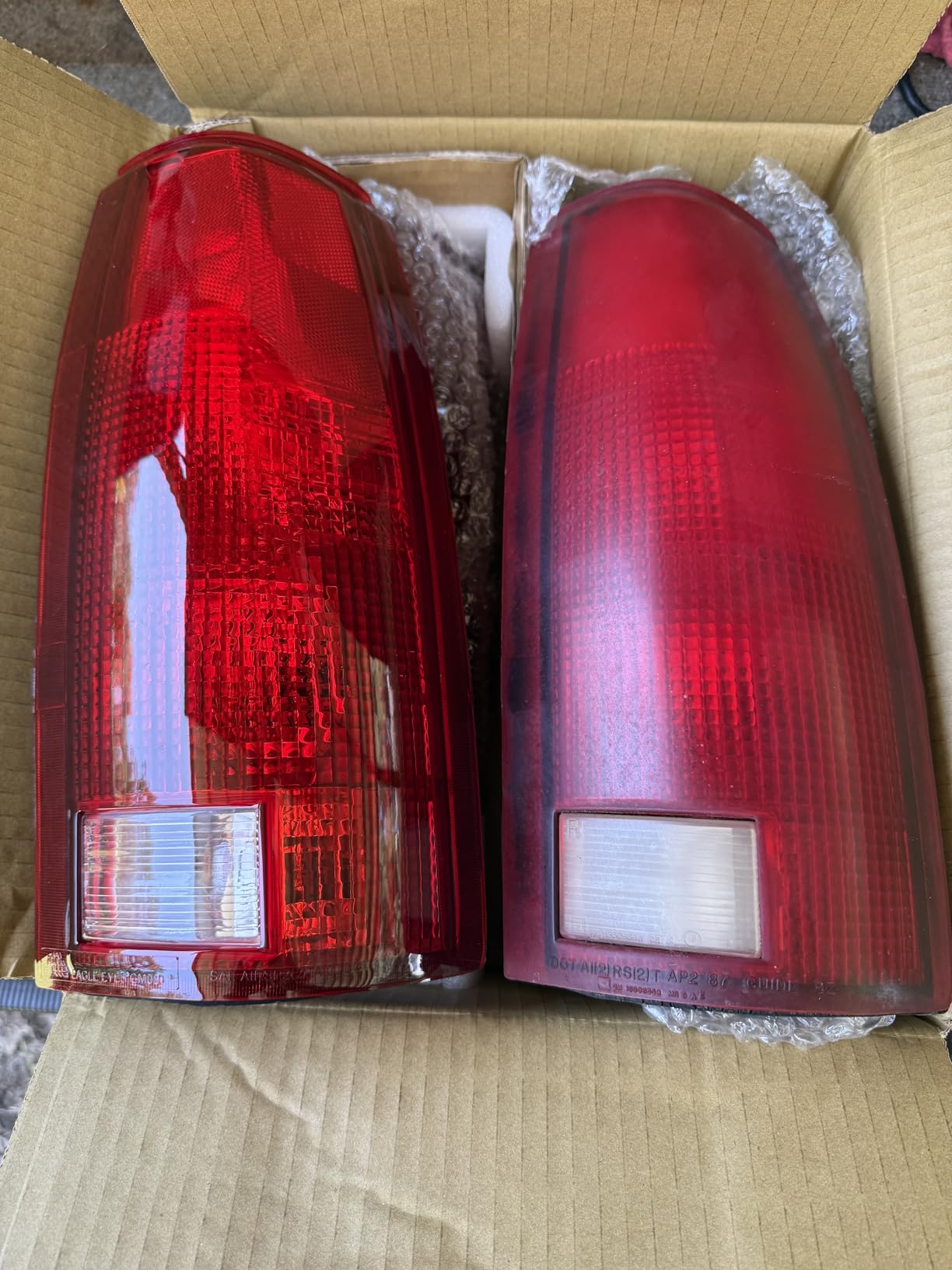 AmeriLite for 1988-2000 Chevy GMC C/K Silverado Sierra Truck Tahoe Suburban OE Red Replacement Halogen Tail Lights Pair + Bulb Connector Plate - Passenger and Driver Side customer photo 1
