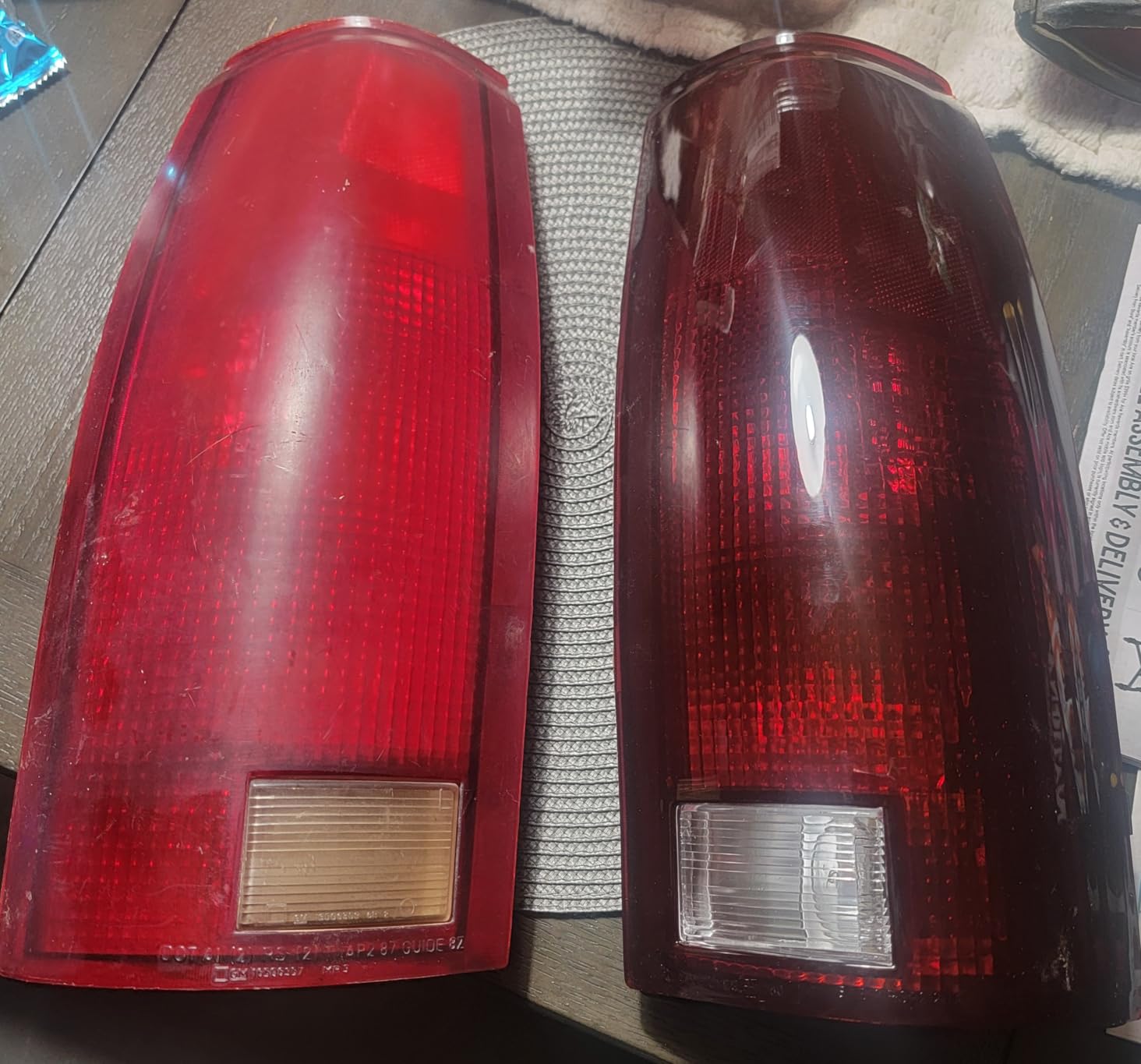 AmeriLite for 1988-2000 Chevy GMC C/K Silverado Sierra Truck Tahoe Suburban OE Red Replacement Halogen Tail Lights Pair + Bulb Connector Plate - Passenger and Driver Side customer photo 2