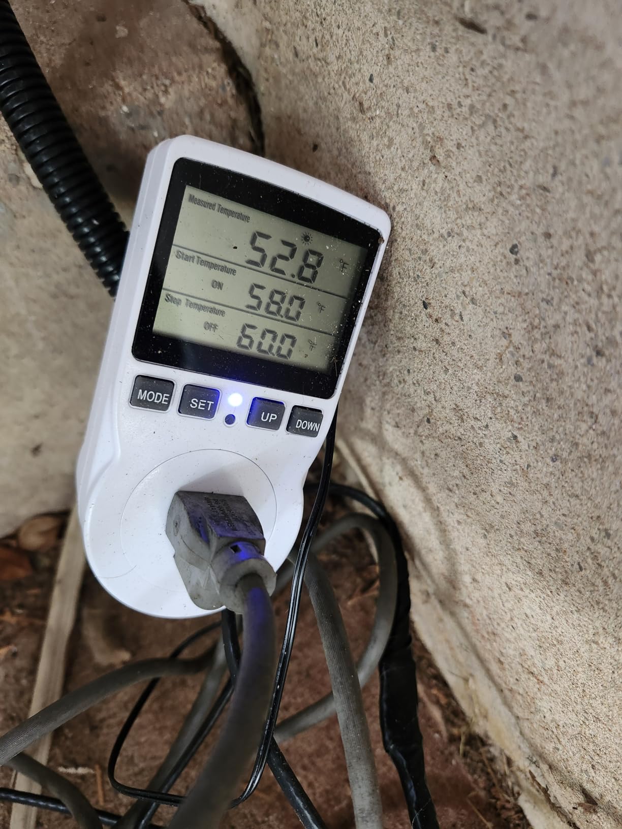 HEATIT 10 sqft Electric Radiant Warmmat, Self-Adhesive Floor Heating System customer photo 1