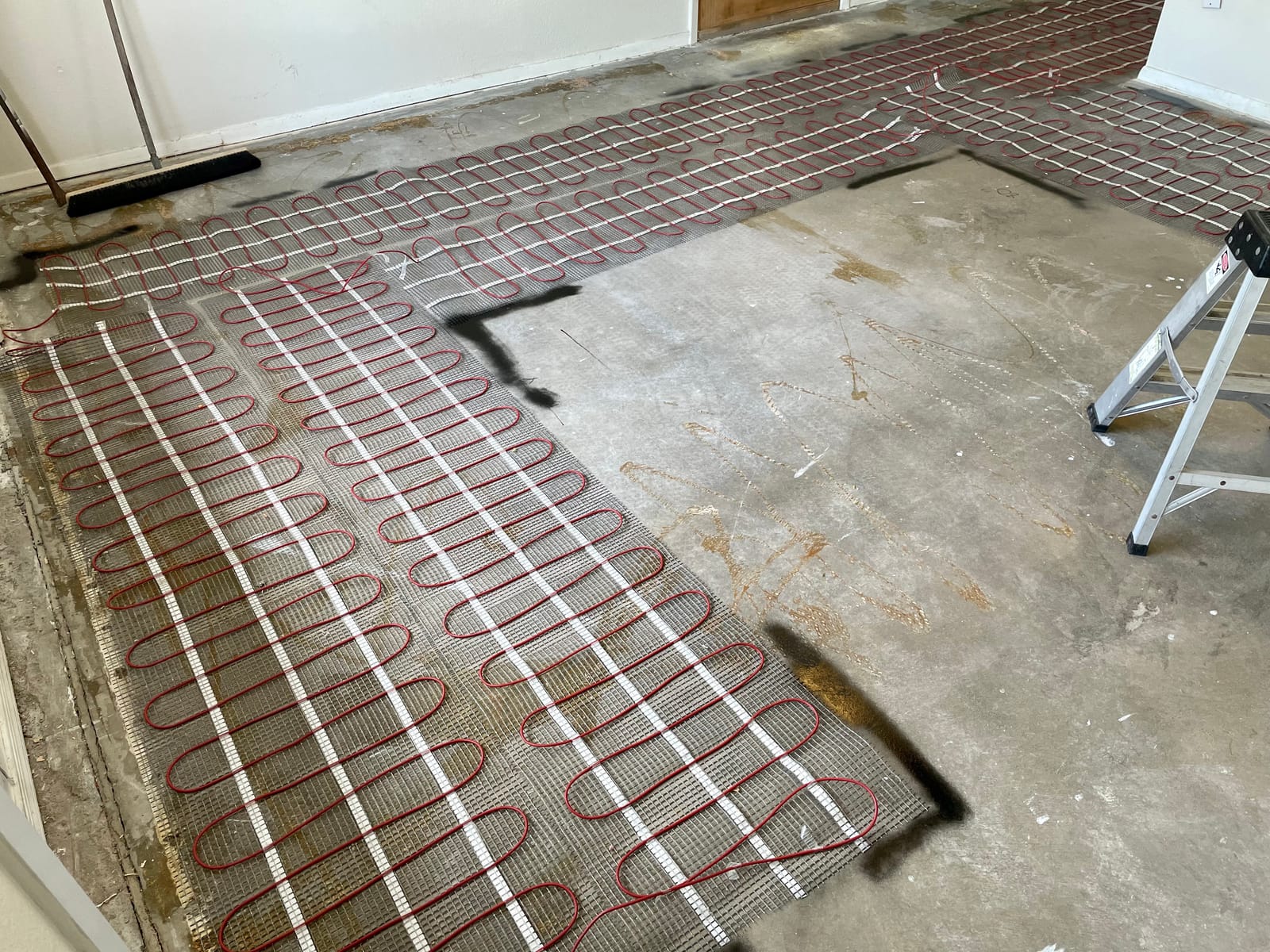 LuxHeat 10 sqft Floor Heating System, Prog Thermostat - 120V Heated Floor customer photo 1