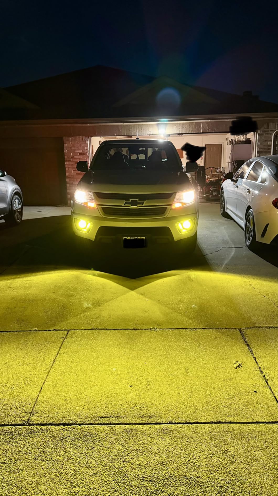 SEALIGHT H8 H16 H11 LED Fog Light Bulbs Yellow, 600% Brightness H11 Led Bulb Yellow Fog Lamps, 3000K Amber Strong Penetration H9 H8 Fog Light Bulb for Cars,Trucks, Plug and Play(Pack of 2) customer photo 1