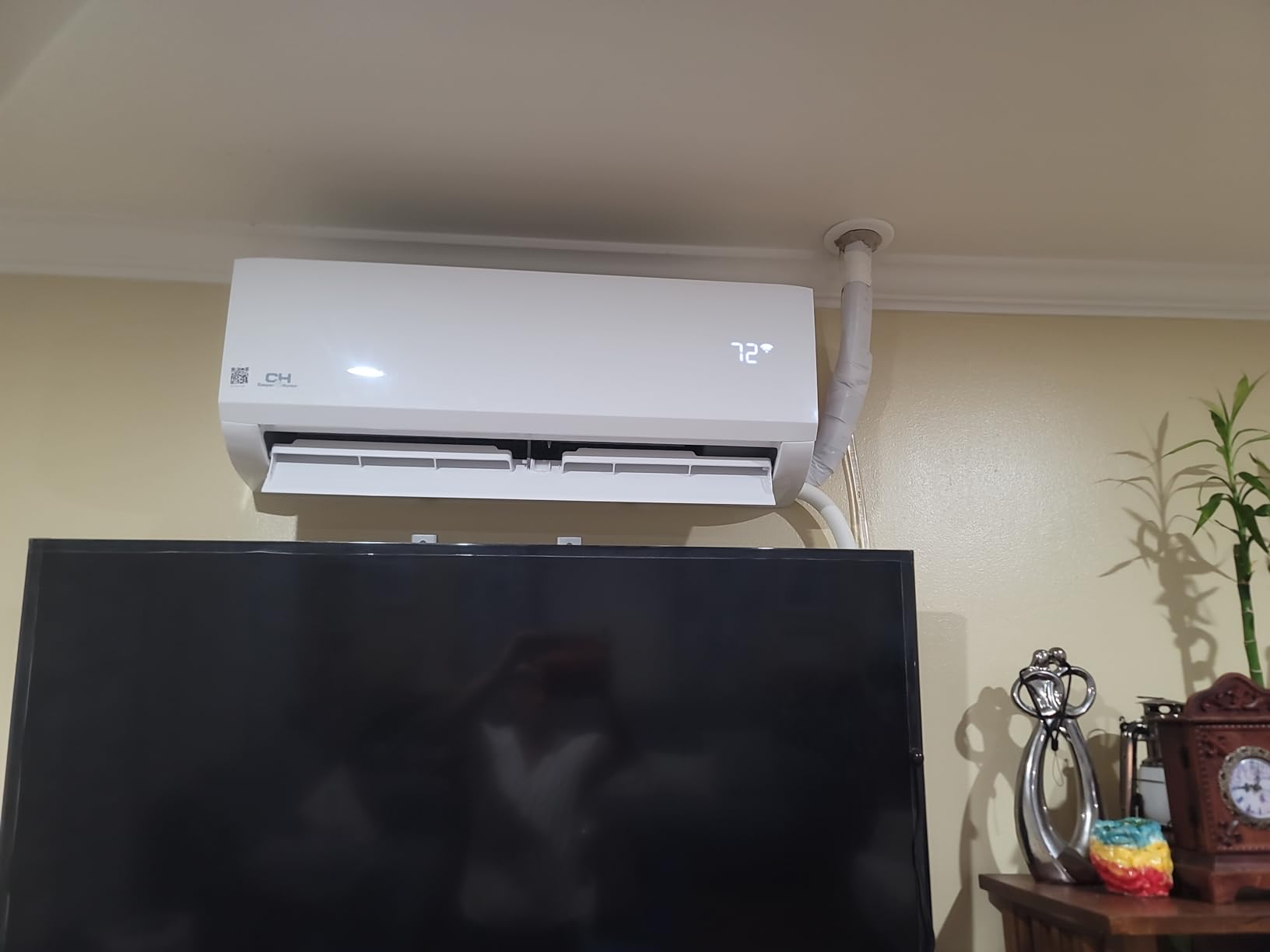 Cooper & Hunter 28,000 BTU 3-Zone Wall Mount Mini Split AC Heat Pump, 230V customer photo 2