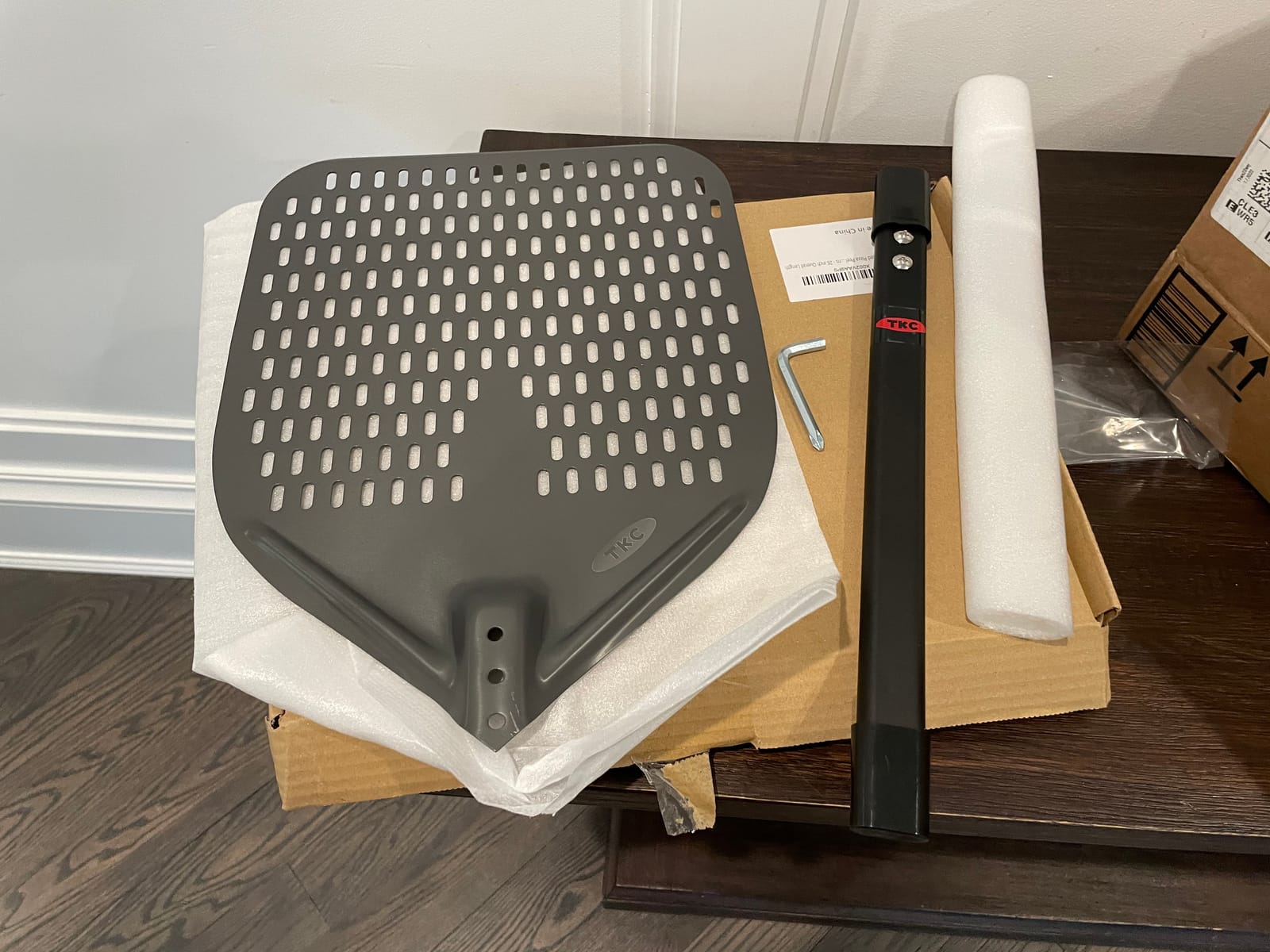 TKC Perforated Pizza Peel - 12