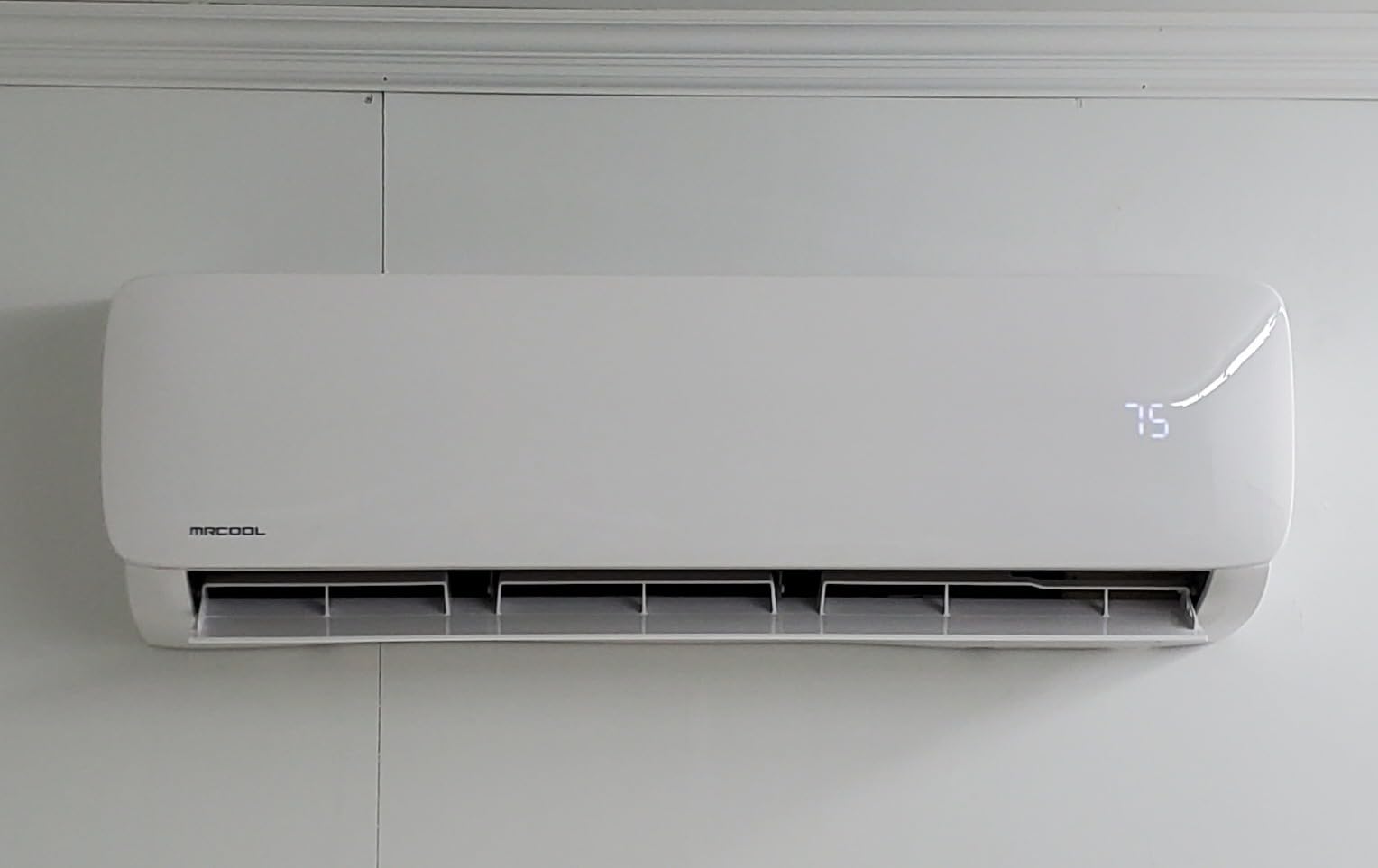 MRCOOL 18000 BTU Ductless Inverter Mini Split Air Conditioner & Heat Pump customer photo 1