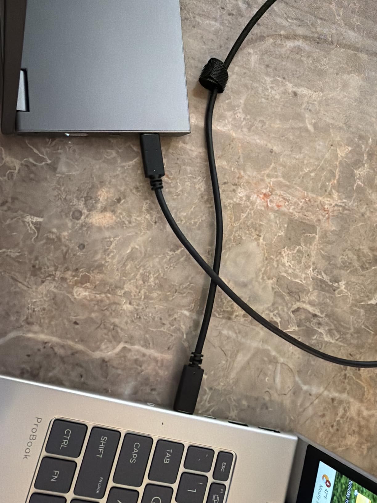 Lenovo L15 Portable Monitor, 15.6” Display, Full HD Resolution, IPS Panel, 250 nits Brightness, 60Hz Refresh Rate, USB-C Ports, Height-Adjustable Stand, Flicker-Free Technology, Grey customer photo 2