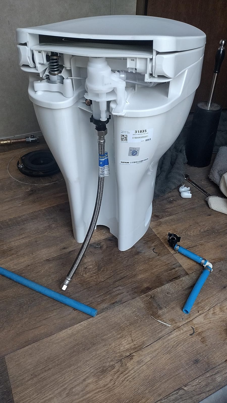 Thetford Aqua-Magic® VI High Profile, White customer photo 1