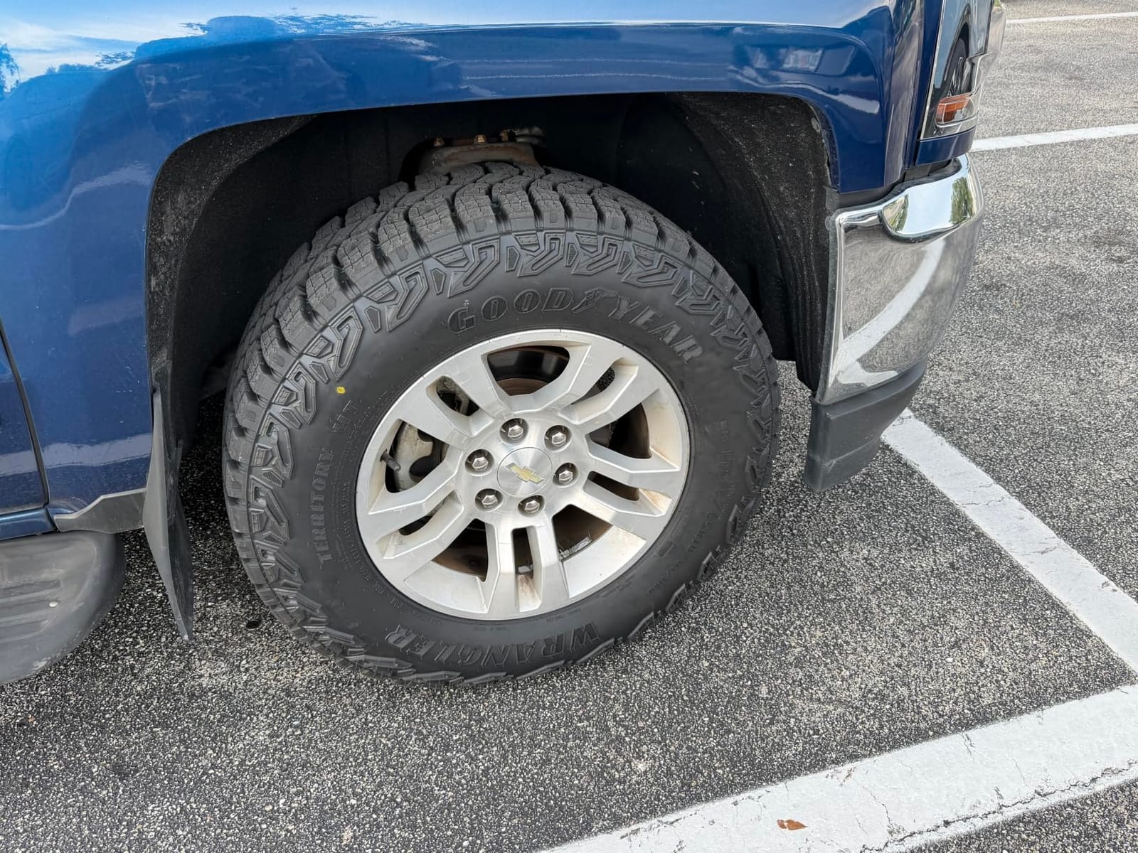 Goodyear Wrangler Territory MT Mud Terrain LT305/70R18 126/123R E Light Truck Tire customer photo 2