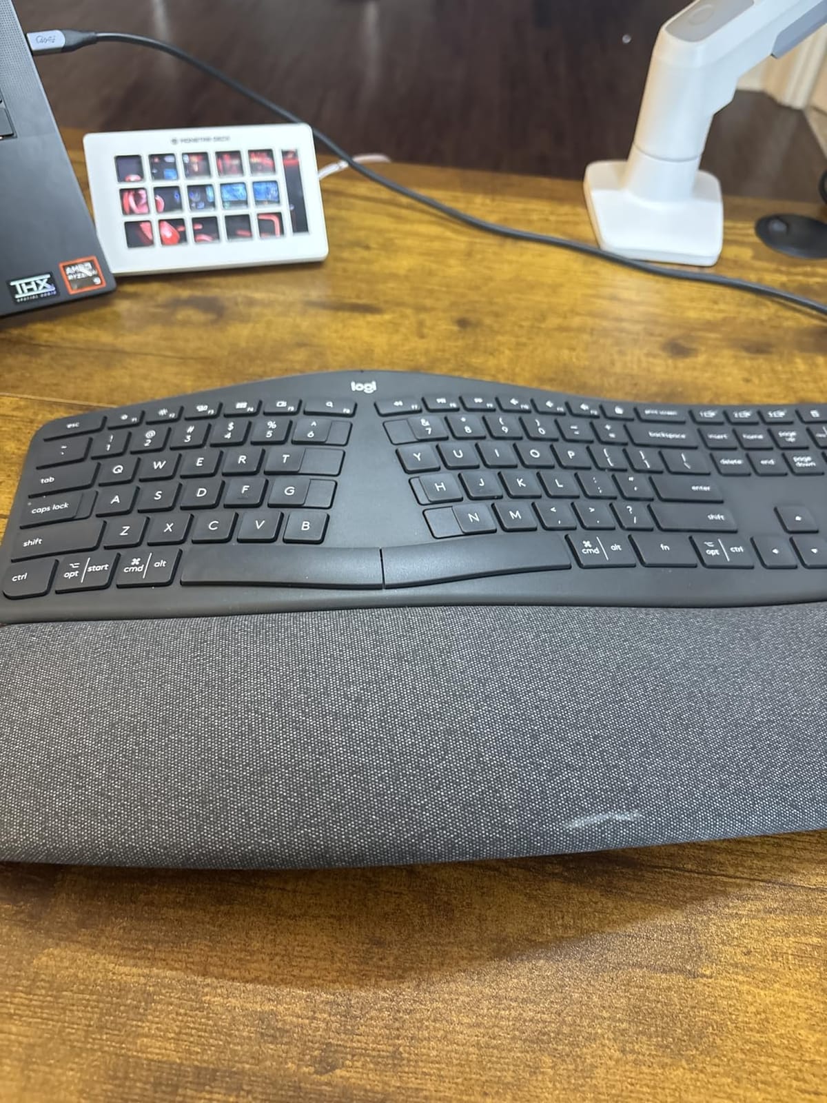 Logitech Wave Keys MK670 Wireless Ergonomic Keyboard Mouse Combo - Graphite customer photo 2