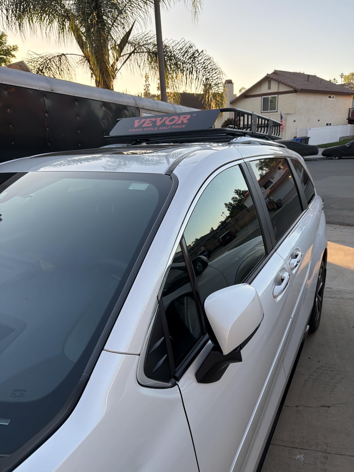 VEVOR Roof Rack Cargo Basket, 64