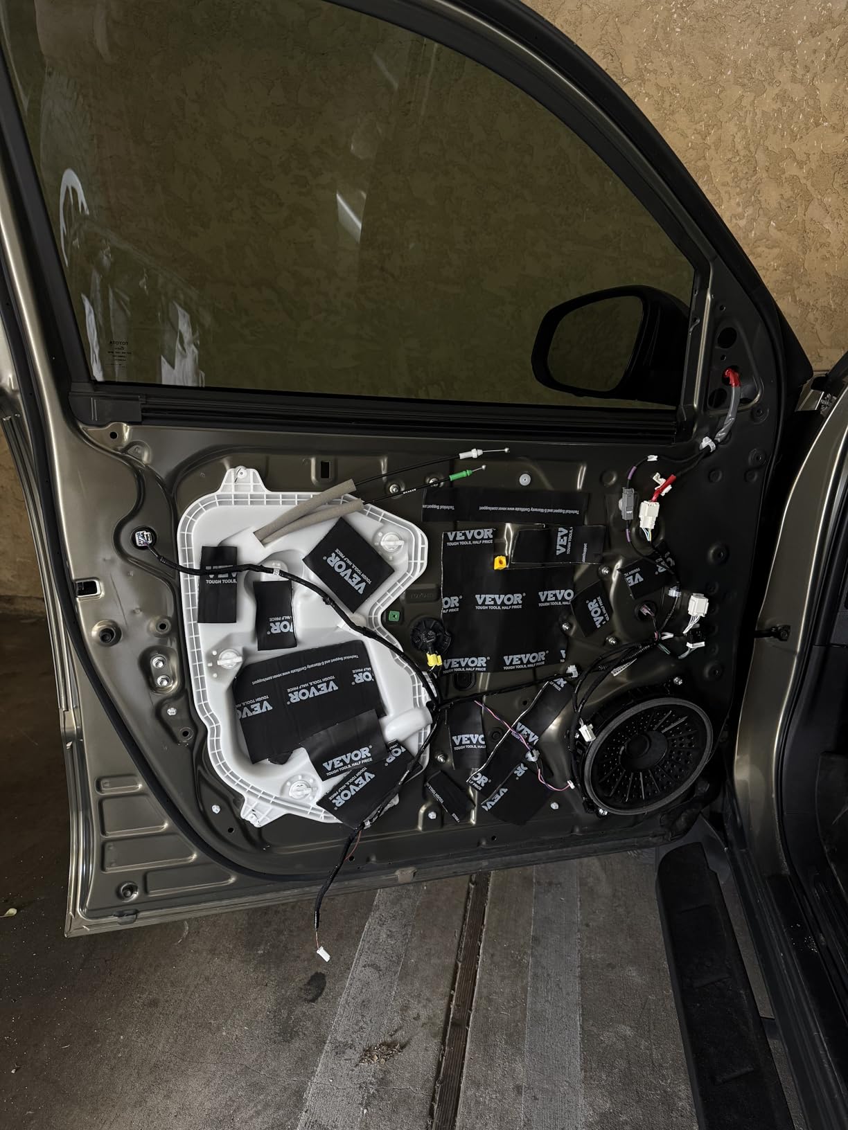VEVOR Car Sound Deadening Mat, 200 mil 25 sqft Butyl Sound Deadener, Noise Insulation and Vibration Dampening Material customer photo 1