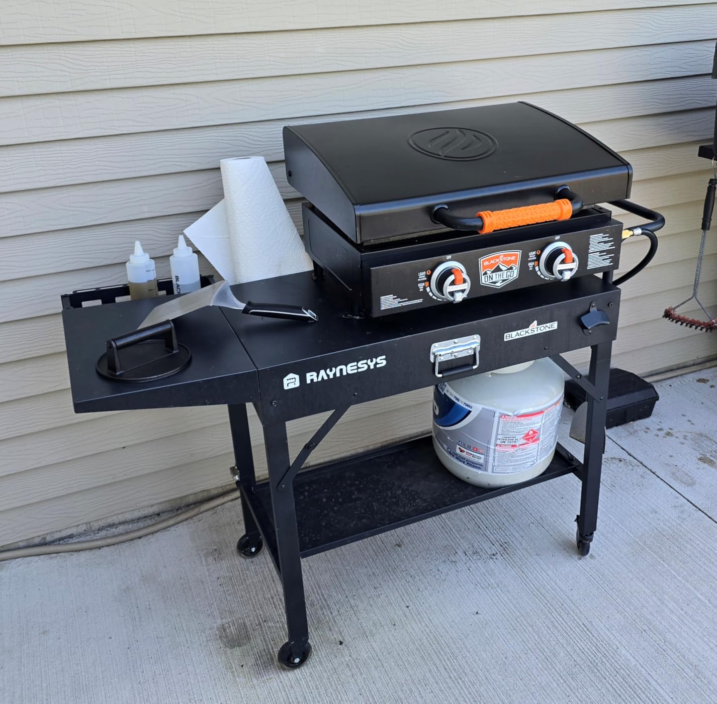 Raynesys 440lbs Outdoor Folding Grill Cart, Blackstone Griddle Stand customer photo 1