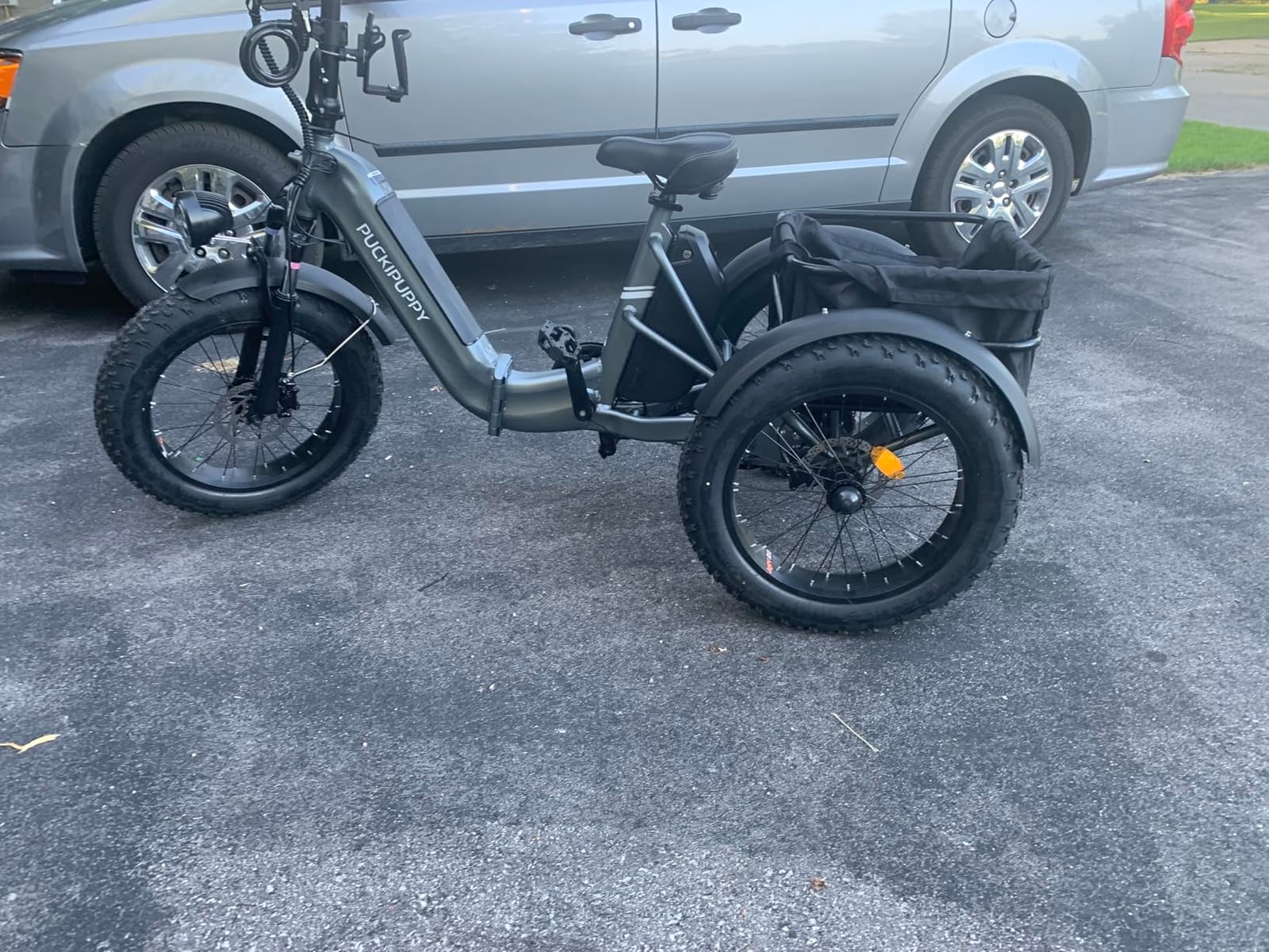 PUCKIPUPPY Dual Battery Electric Tricycle with 110-Mile High Range, 960W Peak Motor Pickup Class Trike, 500lb Load Capacity, 20'' Fat Tires and Large Basket for City and Mountain Trails, Husky Plus customer photo 2