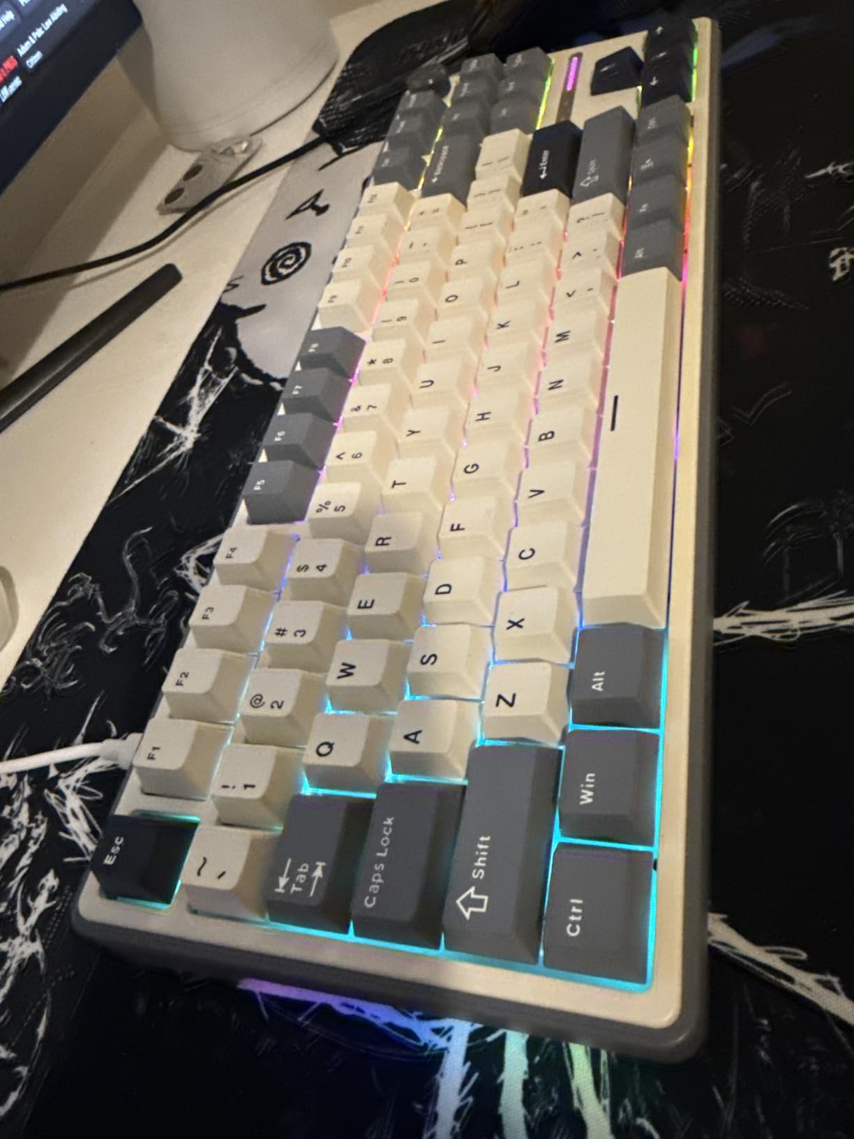 RK ROYAL KLUDGE R87 Pro Wired Mechanical Keyboard TKL with Knob, QMK/VIA customer photo 1