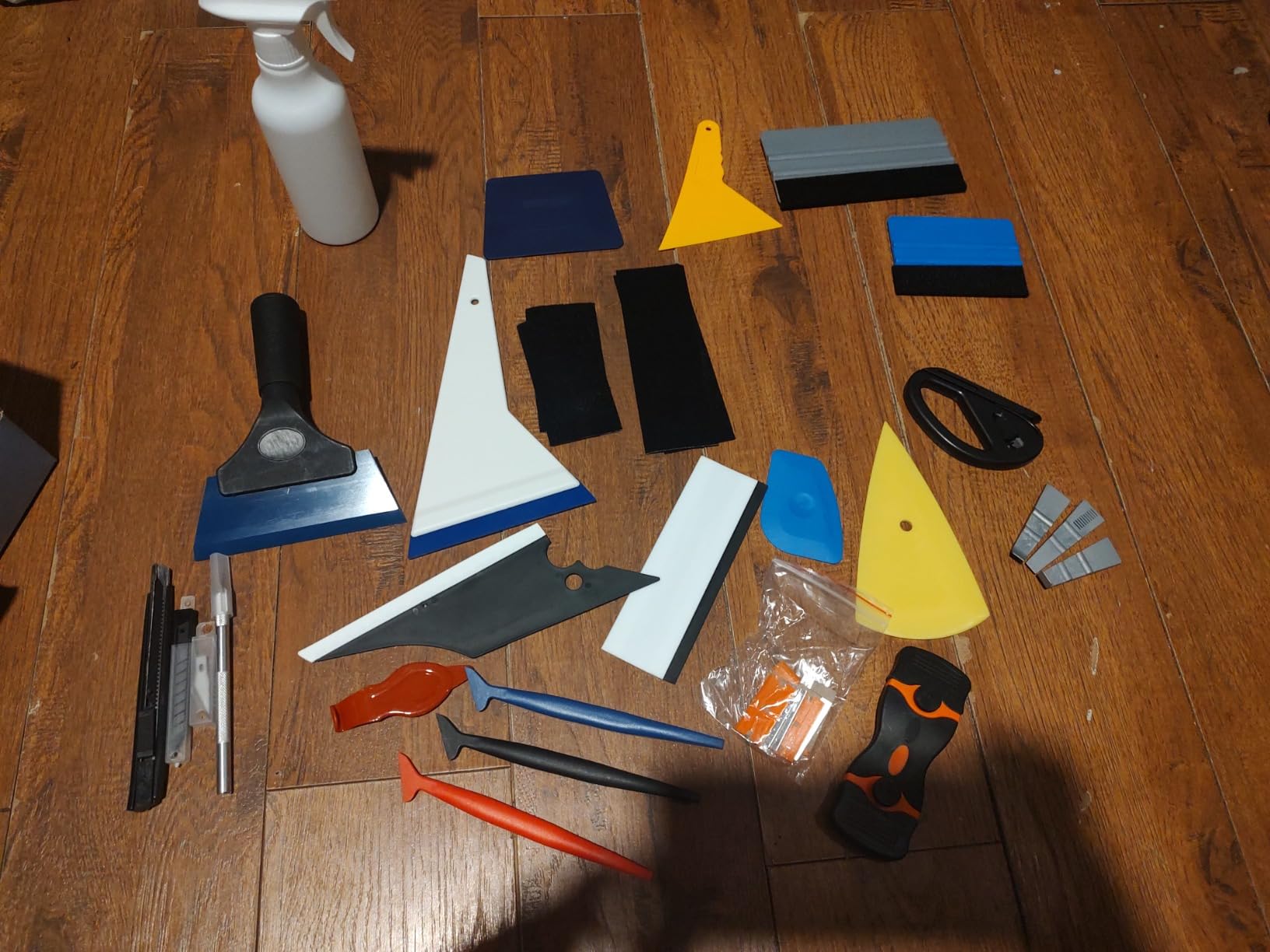 Arayker 28 Pcs Car Window Tint Tools Kit Vinyl Wrap Tool Car Film Tint Kit customer photo 2