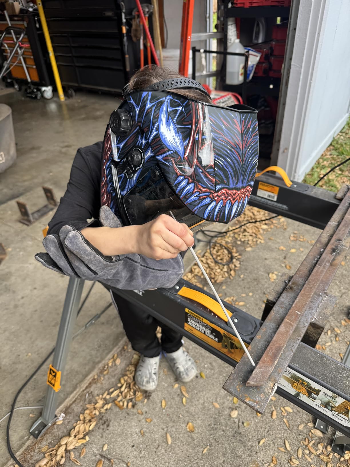 ARCCAPTAIN Welding Hood, 180° Panoramic View Auto Darkening Welding Helmet customer photo 1
