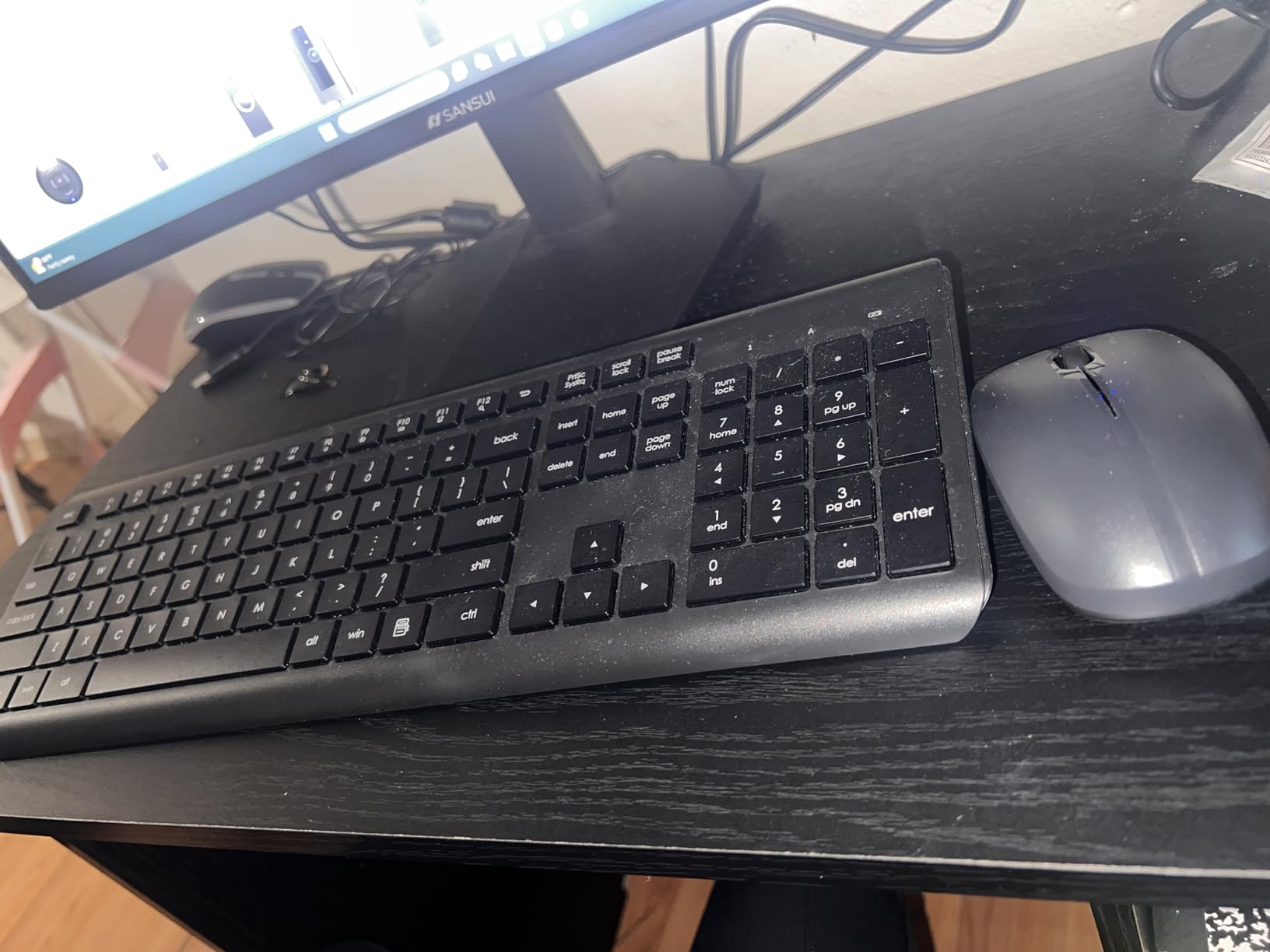 Wireless Keyboard and Mouse Combo, Full Size Silent Ergonomic Keyboard and Mouse, Long Battery Life, Optical Mouse, 2.4G Lag-Free Cordless Mice Keyboard for Computer, Mac, Laptop, PC, Windows customer photo 1